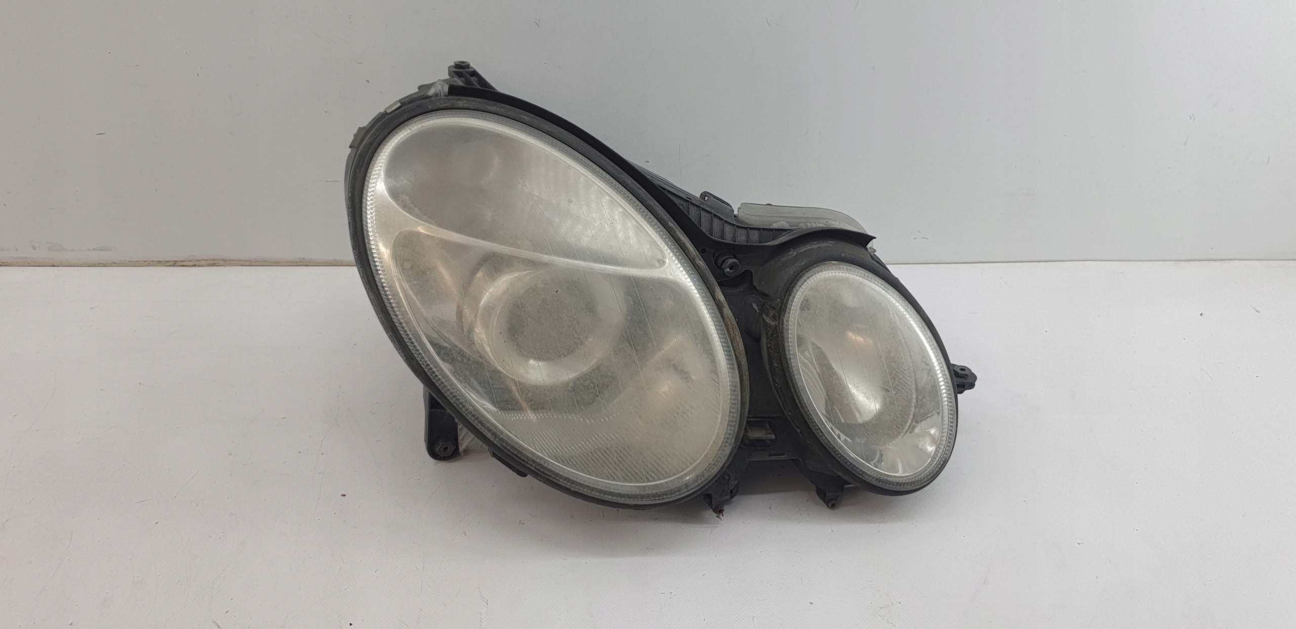 light right front front LIFT MERCEDES W211 Hella