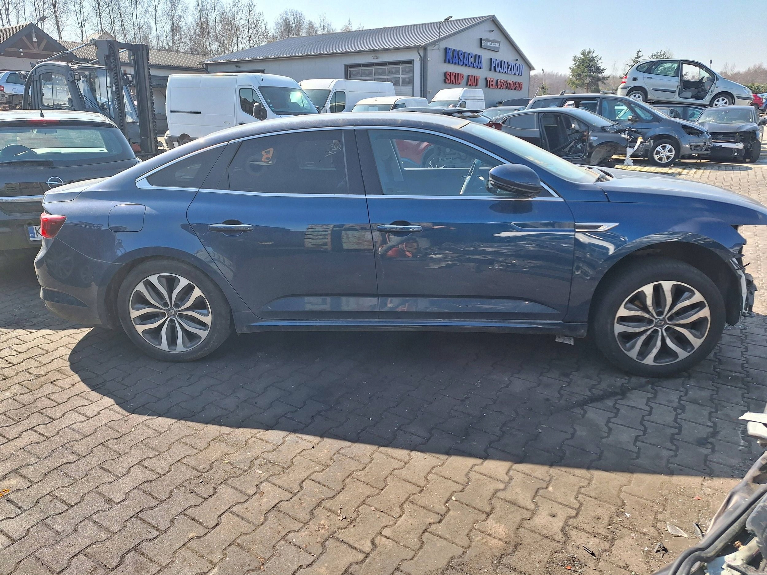 Renault Talisman door rear part rear. right right TERPR sedan 4D