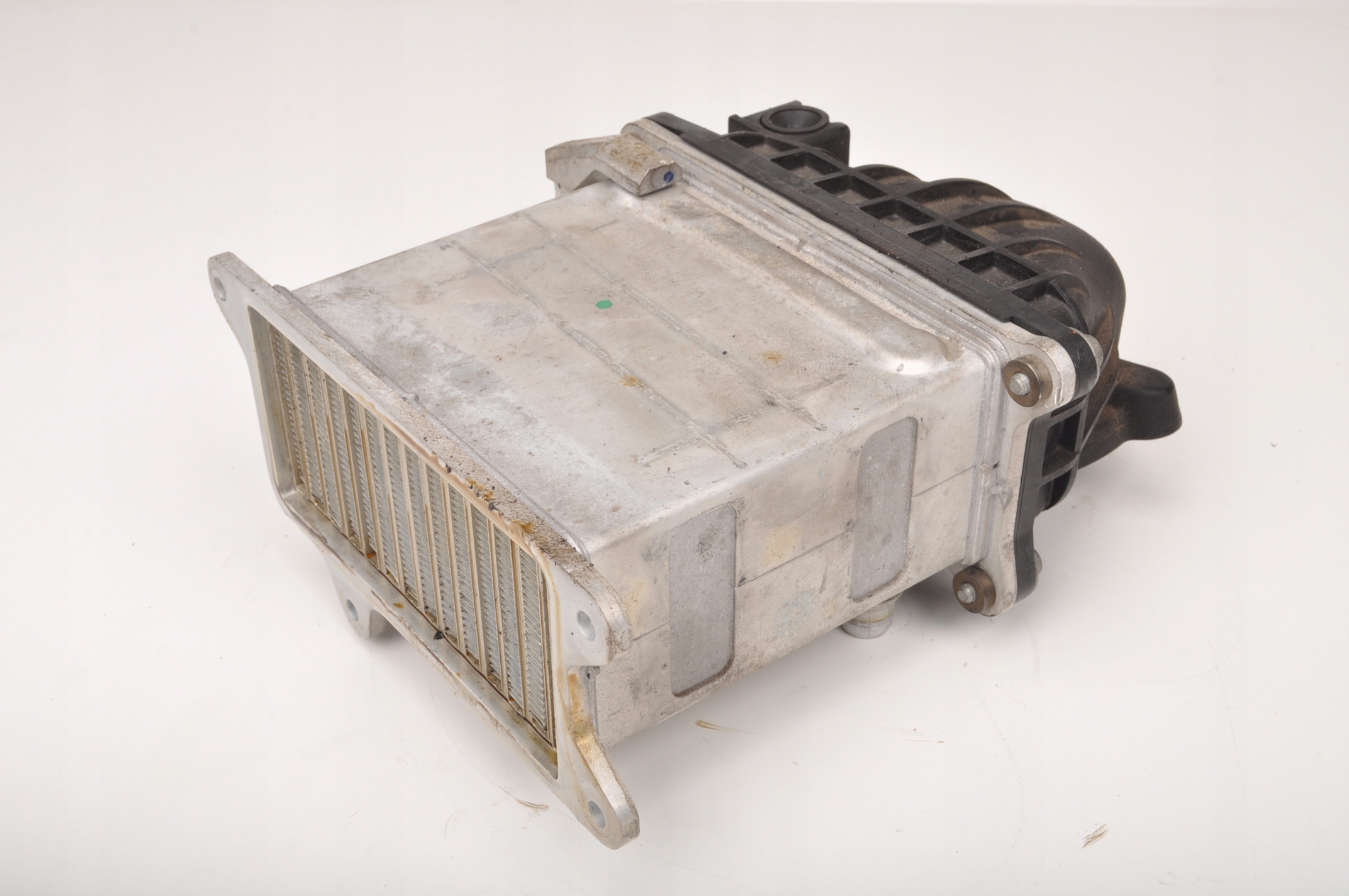 ROLLS-ROYCE WRAITH RR5 6.6 CHŁODNICA INTERCOOLER Jakość części (zgodnie z GVO) O - oryginał z logo producenta pojazdu (OE)