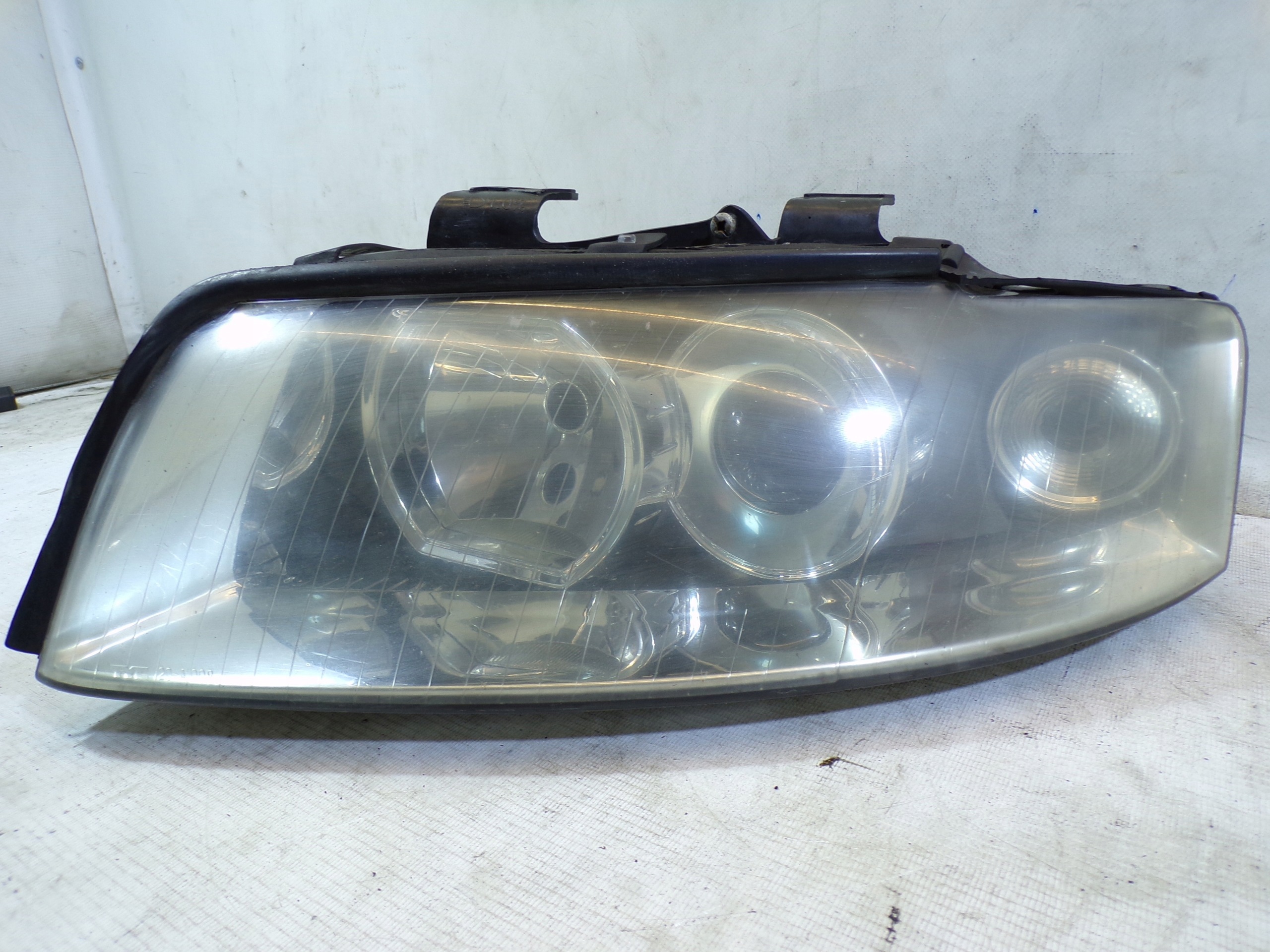 Licht vorne vorne links AUDI A4 B6 (2)