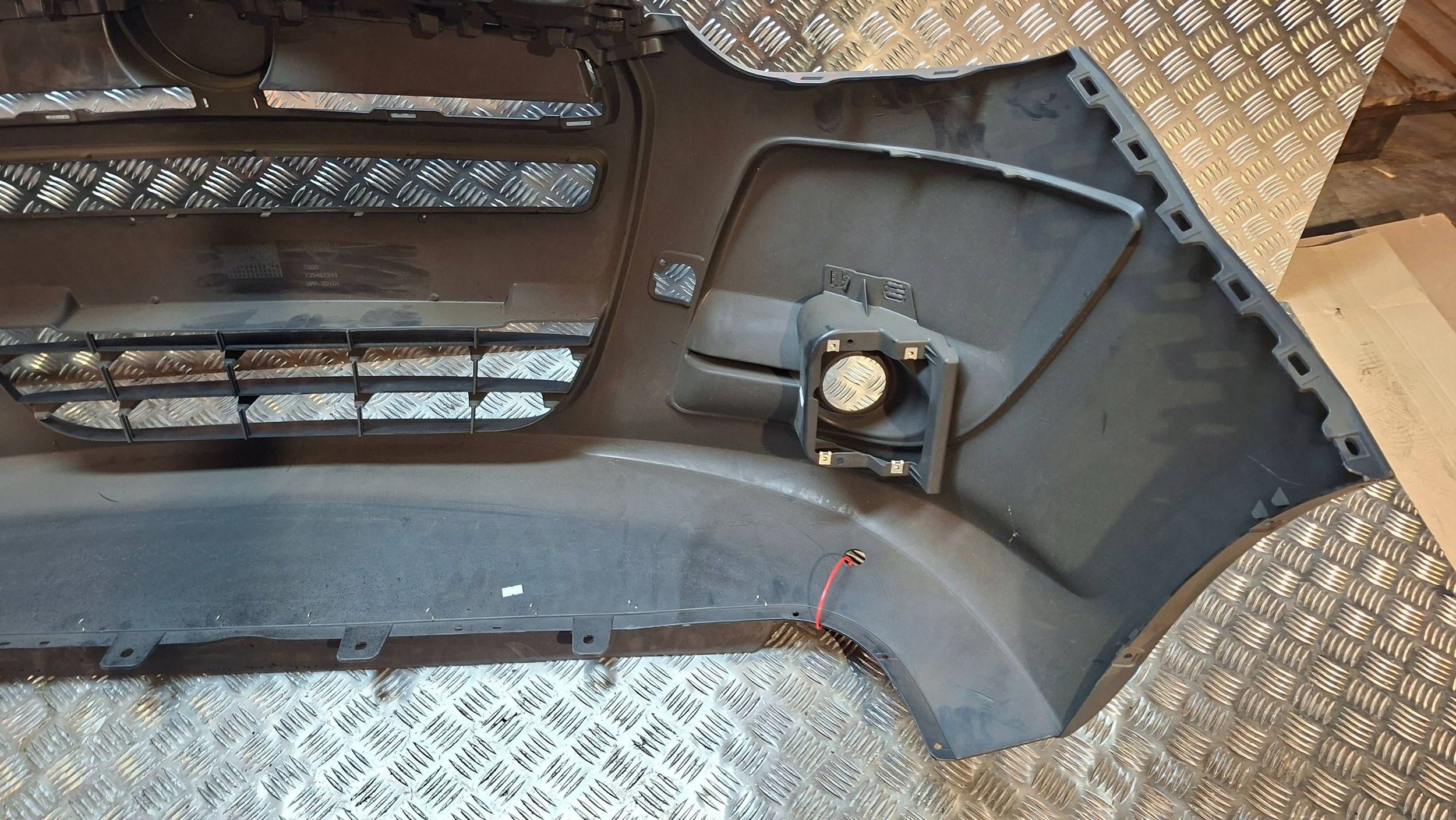 bumper front 735461211 FIAT DOBLO II 2010