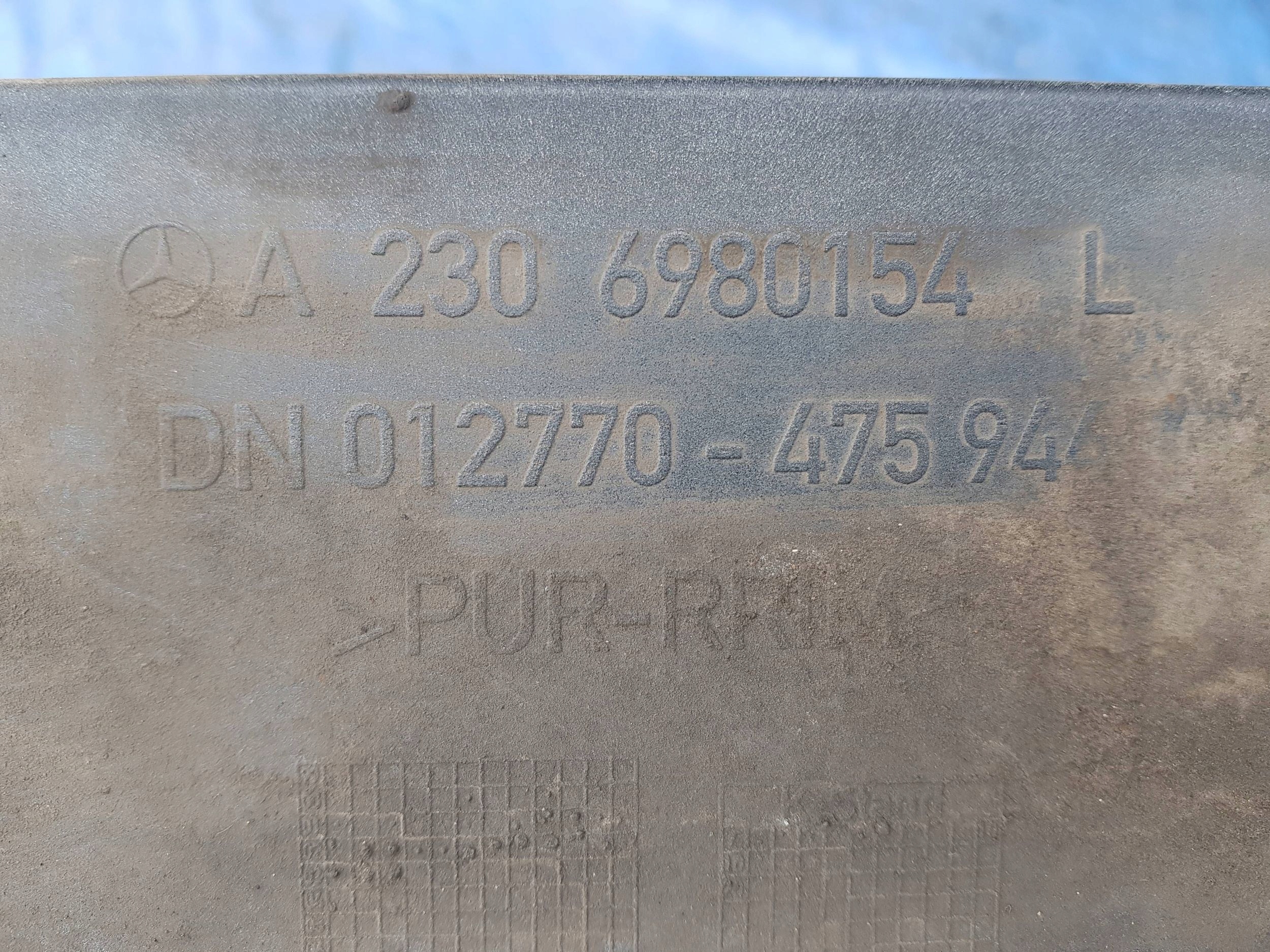 moulding threshold left MERCEDES SL R230 W230 C197 197