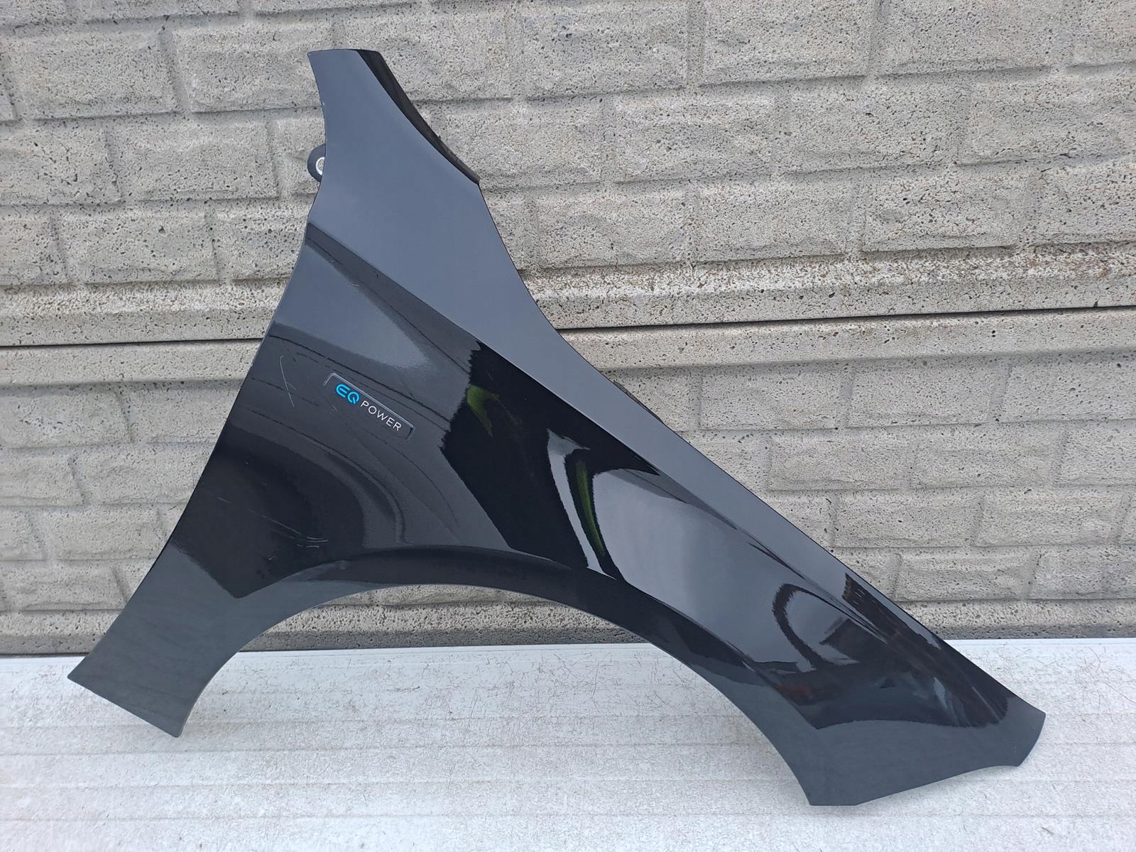 MERCEDES A KLASA W177 W 177 BŁOTNIK PRZEDNI PRAWY