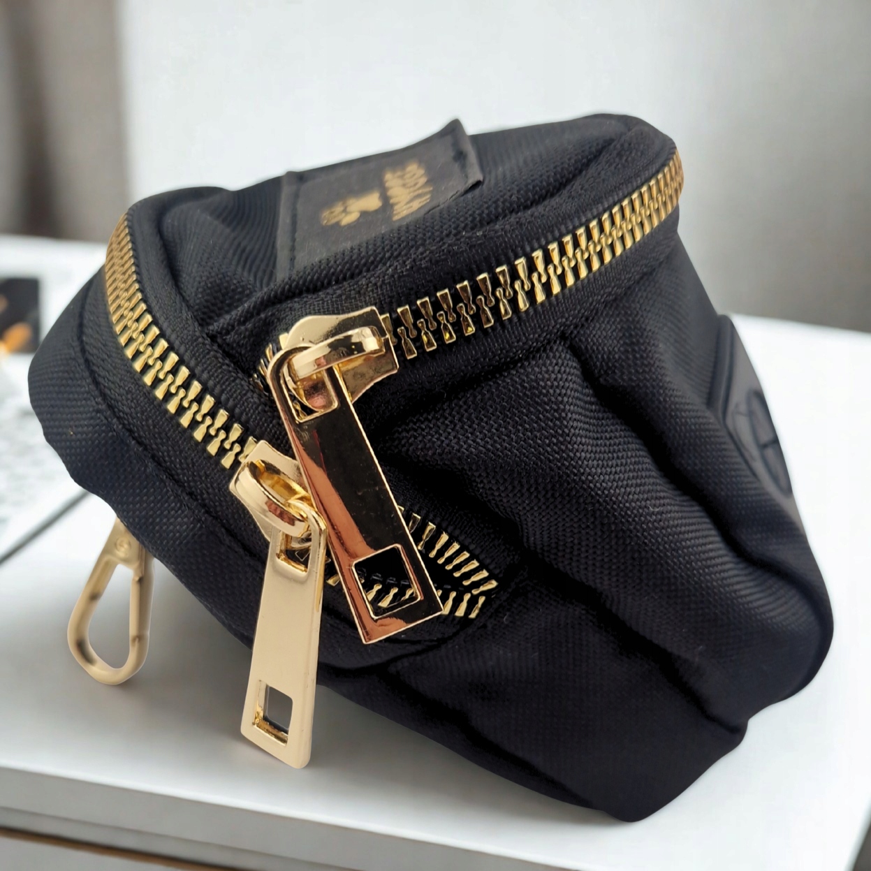 Levně Sáček na pamlsky a sáčky, na procházku, zábavu a trénink. Úžasné.