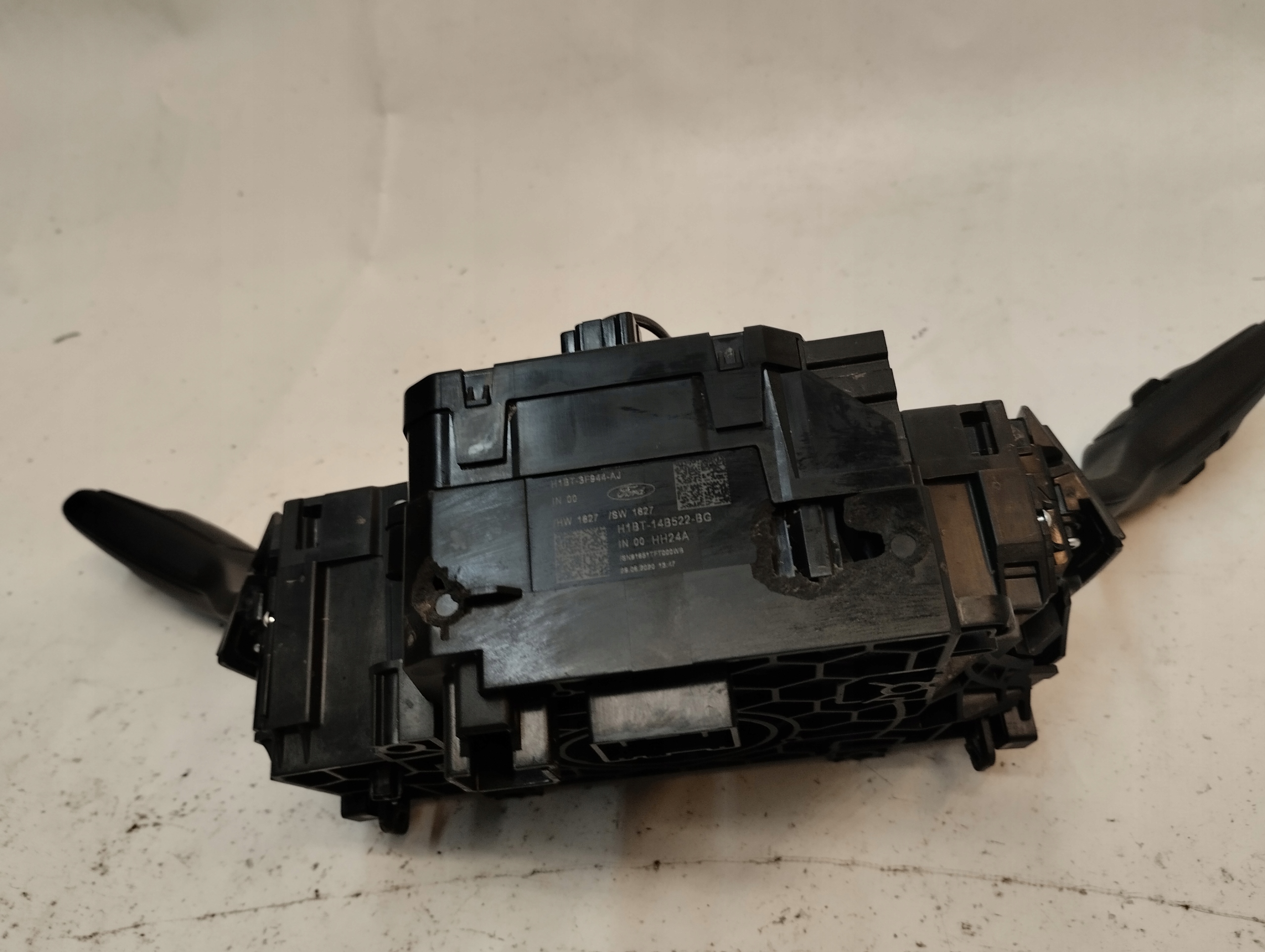 FORD PUMA steering wheel levers and controls ring control