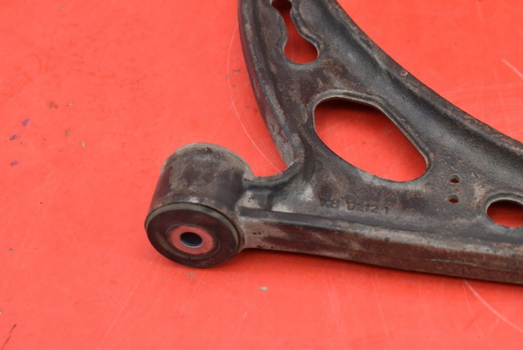arm right front 1K0407153G VW GOLF 5 V plus 2.0 TDI 140 KM 03-09