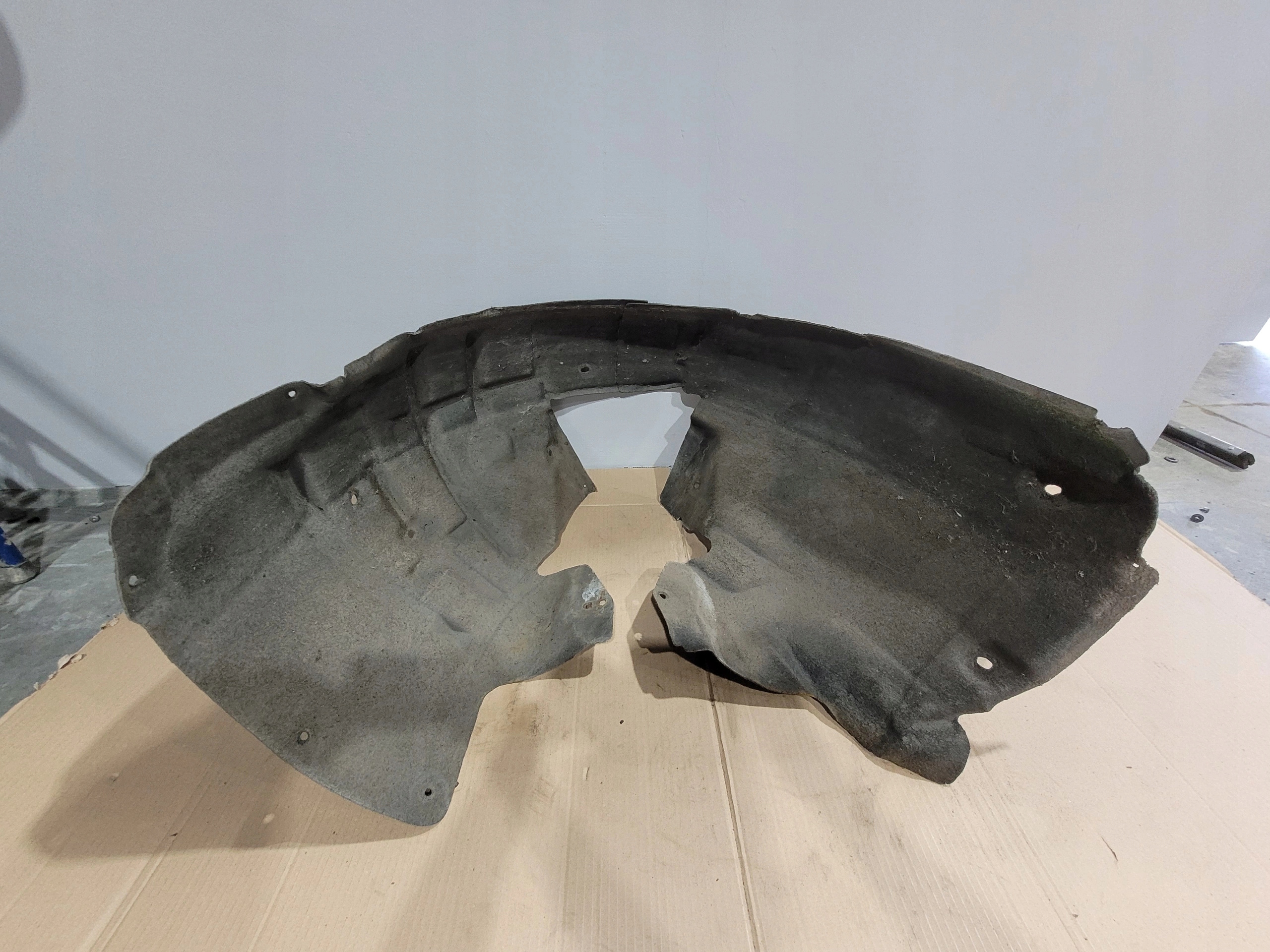 mudguard left front MATERIALOWE AUDI A5 8T 8T0821171H
