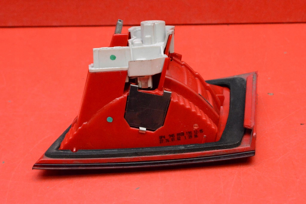 light left rear part rear 8P4945093B AUDI A3 8P 5D HB LIFT 04-08