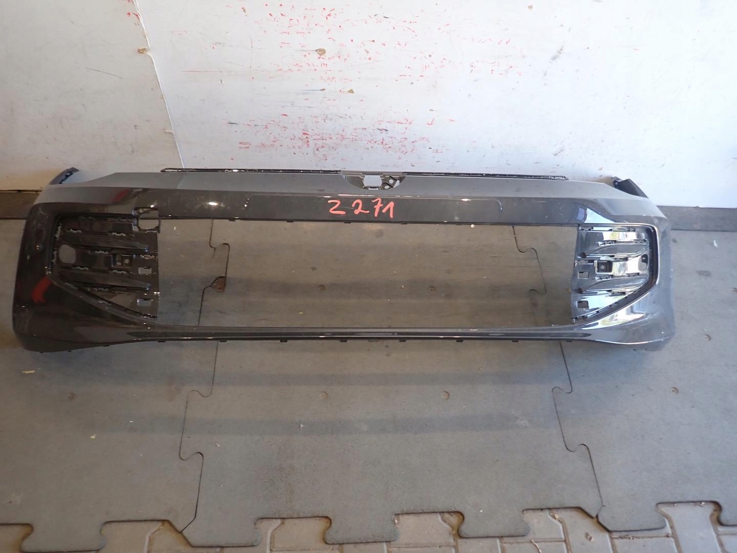 nárazník předek přední VW GOLF VIII LIFT 2024