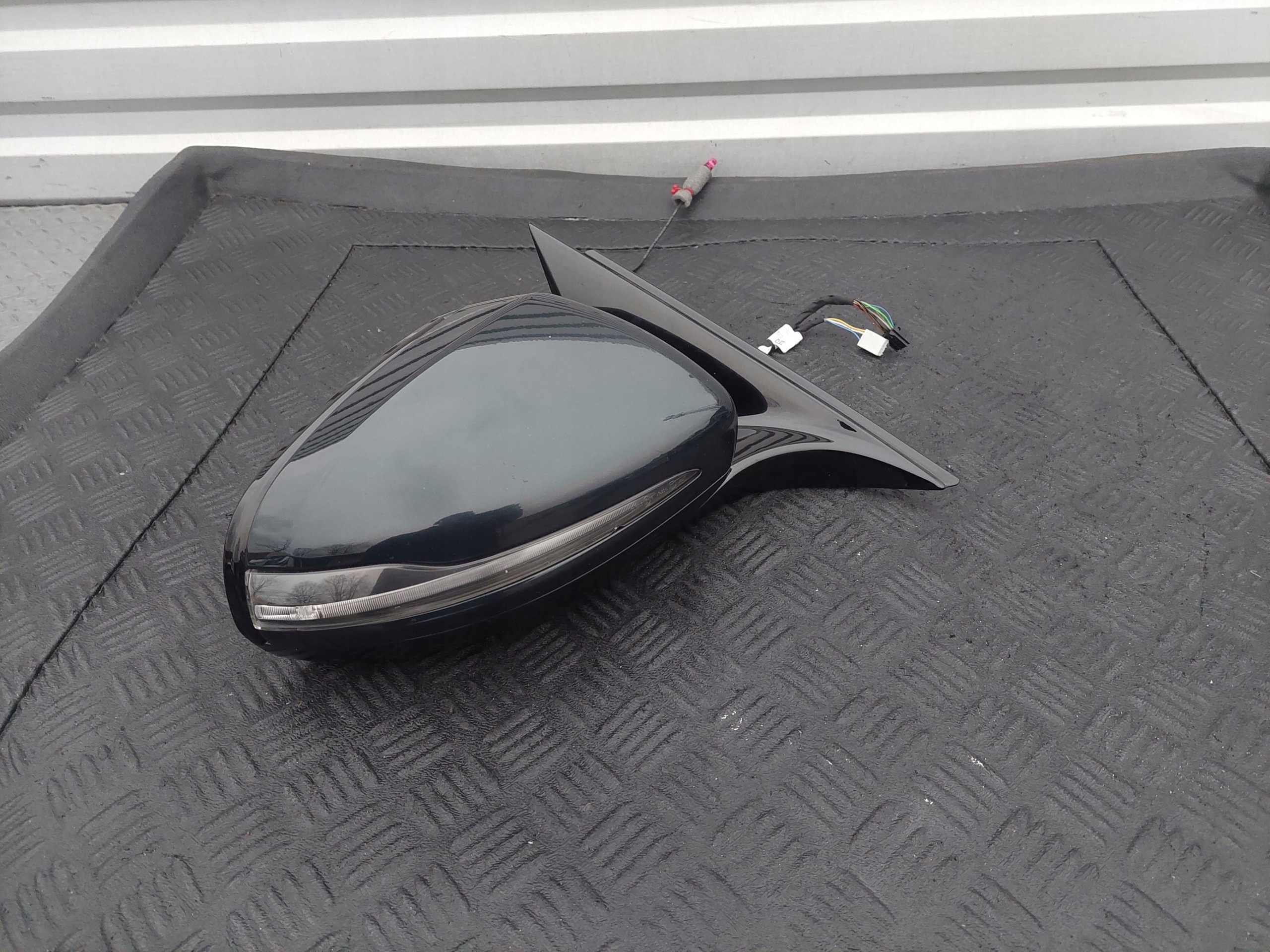 mirror right 3+9+1 PIN MERCEDES W213 S213 E colour 997