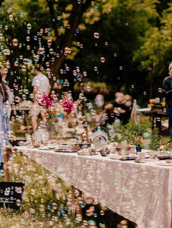 PŁYN DO BANIEK MYDLANYCH EFEFKT UV DUŻE BAŃKI DO WYTWORNICY 5L WESELE Model BUBBLE FLUID UV 5L