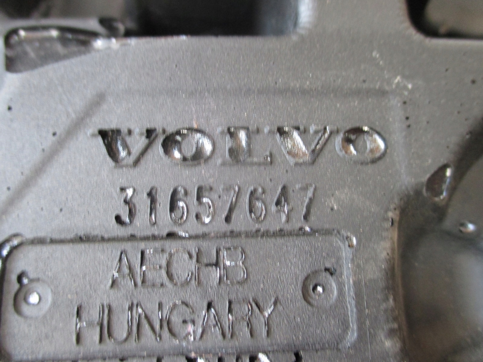 engine housing cover VOLVO 31657647