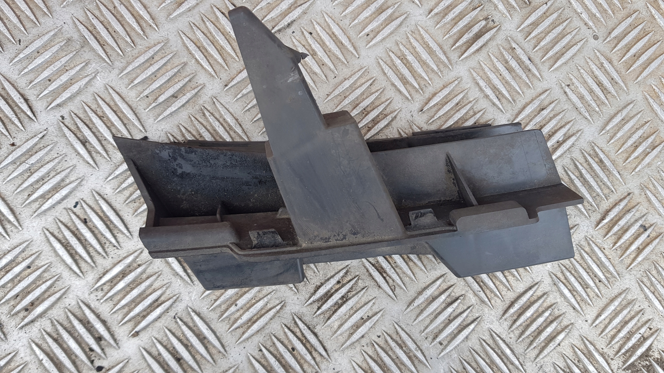 MERCEDES W212 bumper bracket left or right front A2128852465