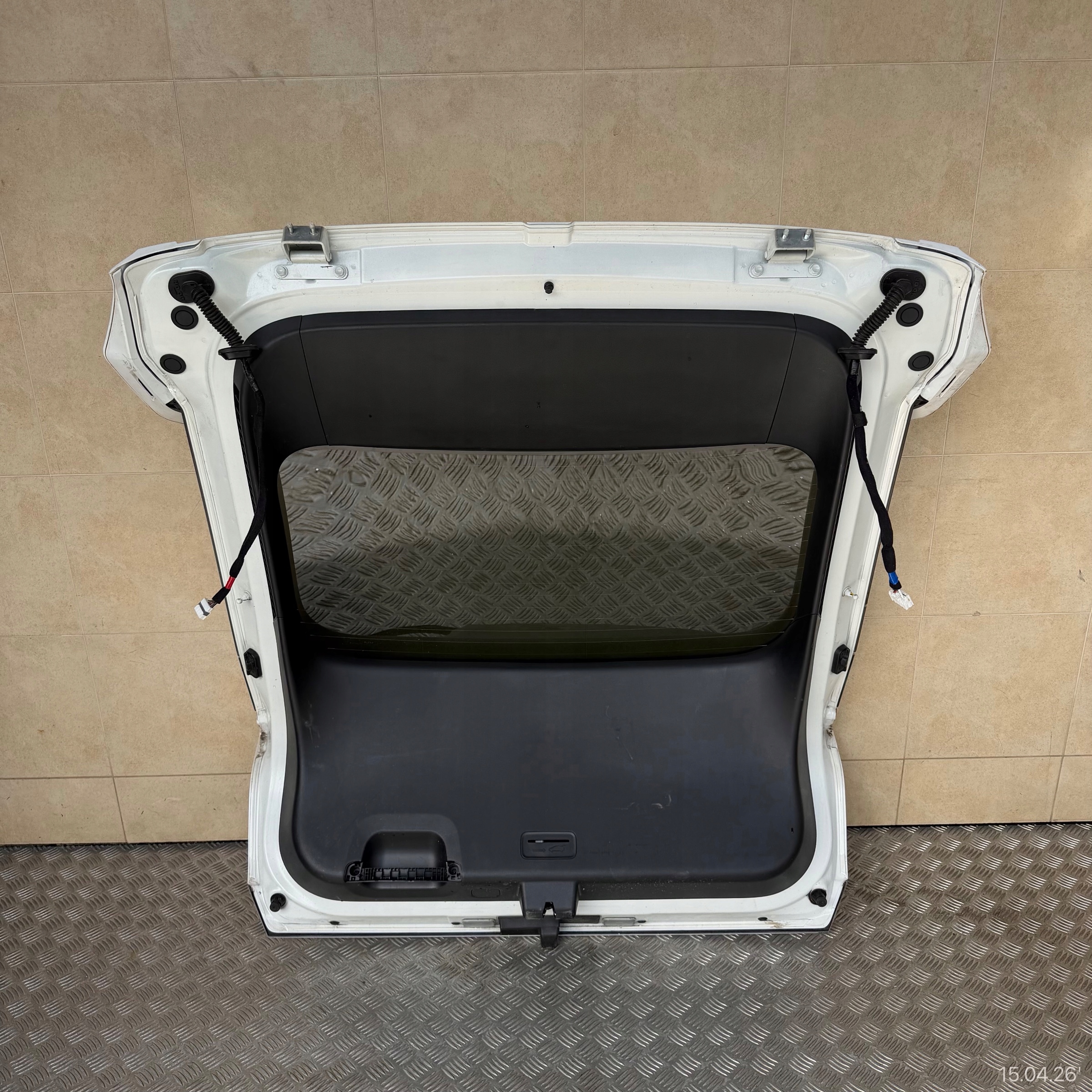 boot doors complete KIA EV6 2022 ROK KAMERA
