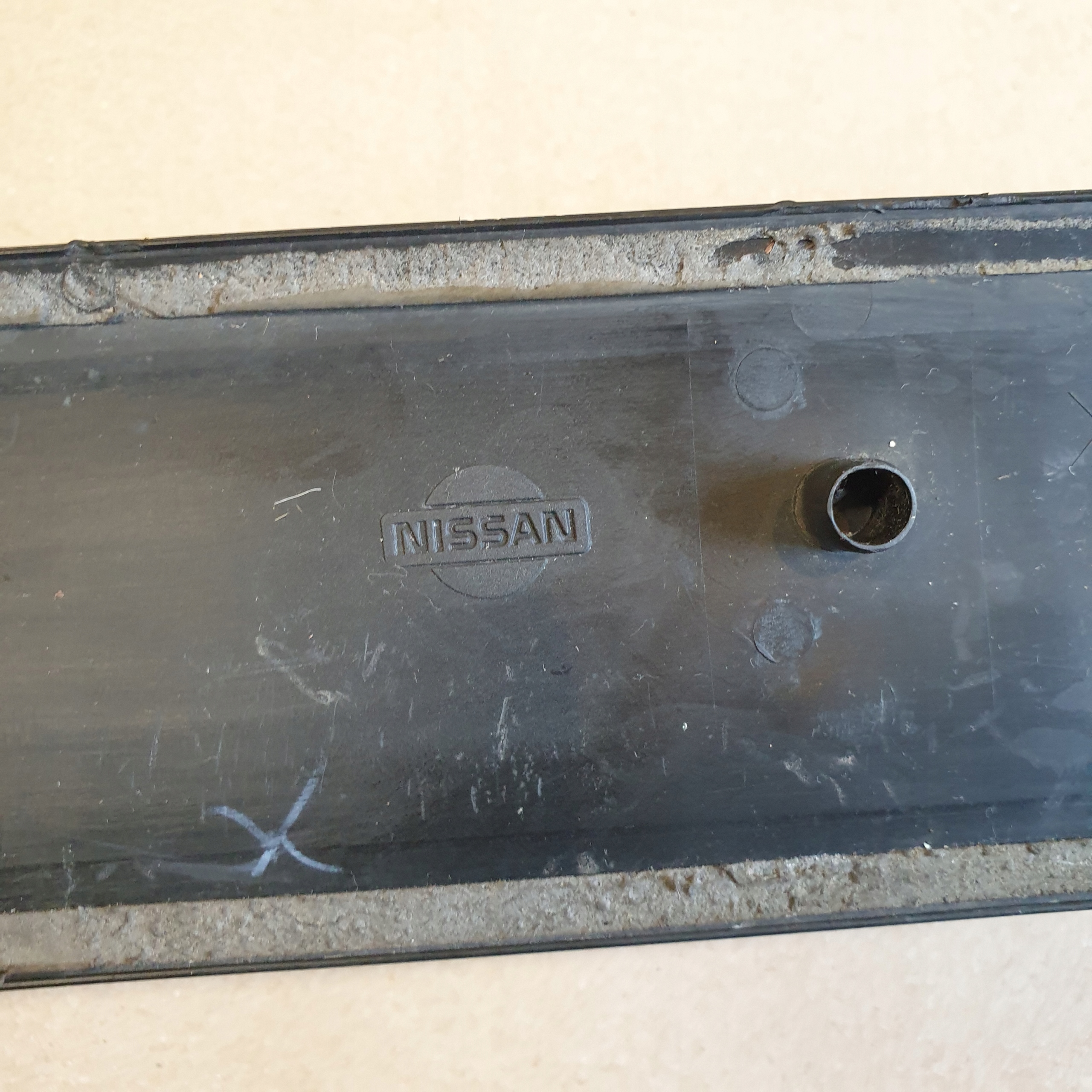 moulding door left front NISSAN PRIMERA P11 OE
