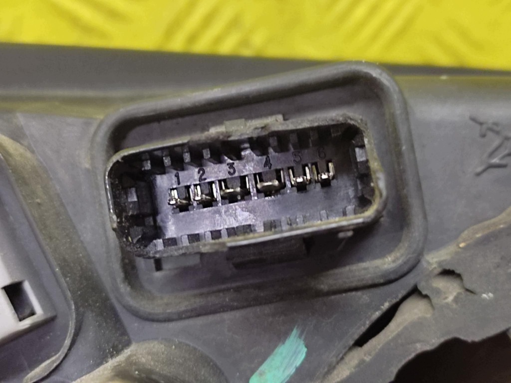 PEUGEOT 607 REFLEKTOR light left front 9641959080