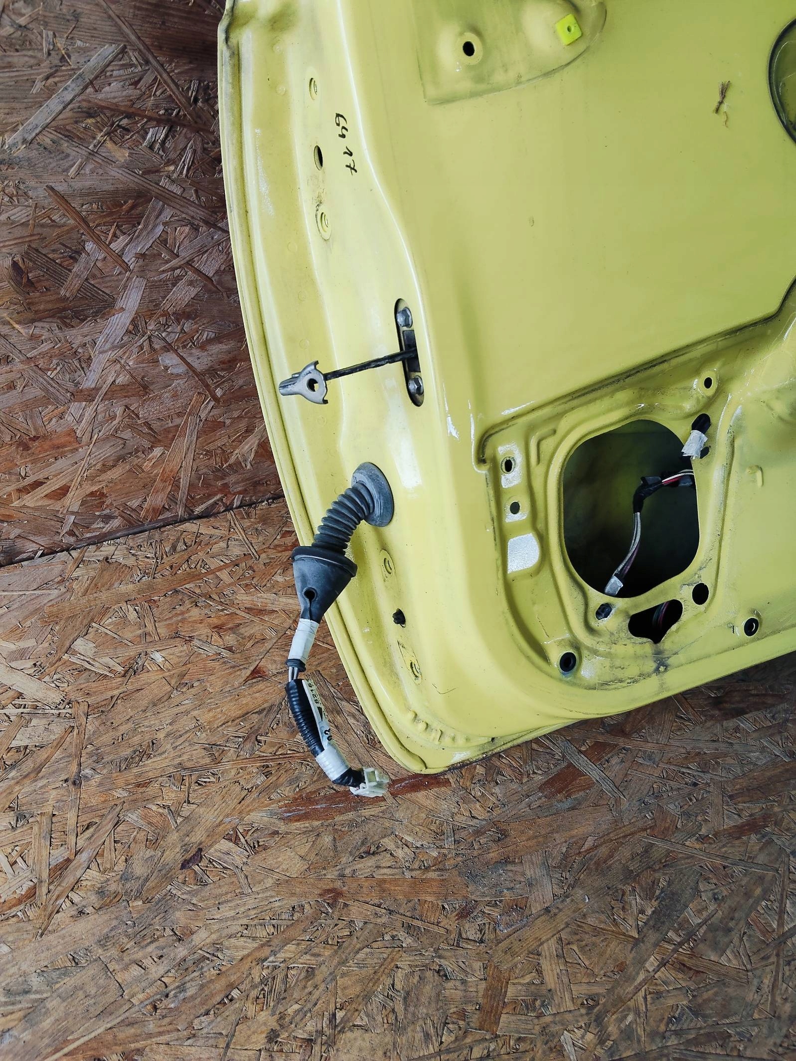 door right front Peugeot 107 3D 1.0 KBL 3D