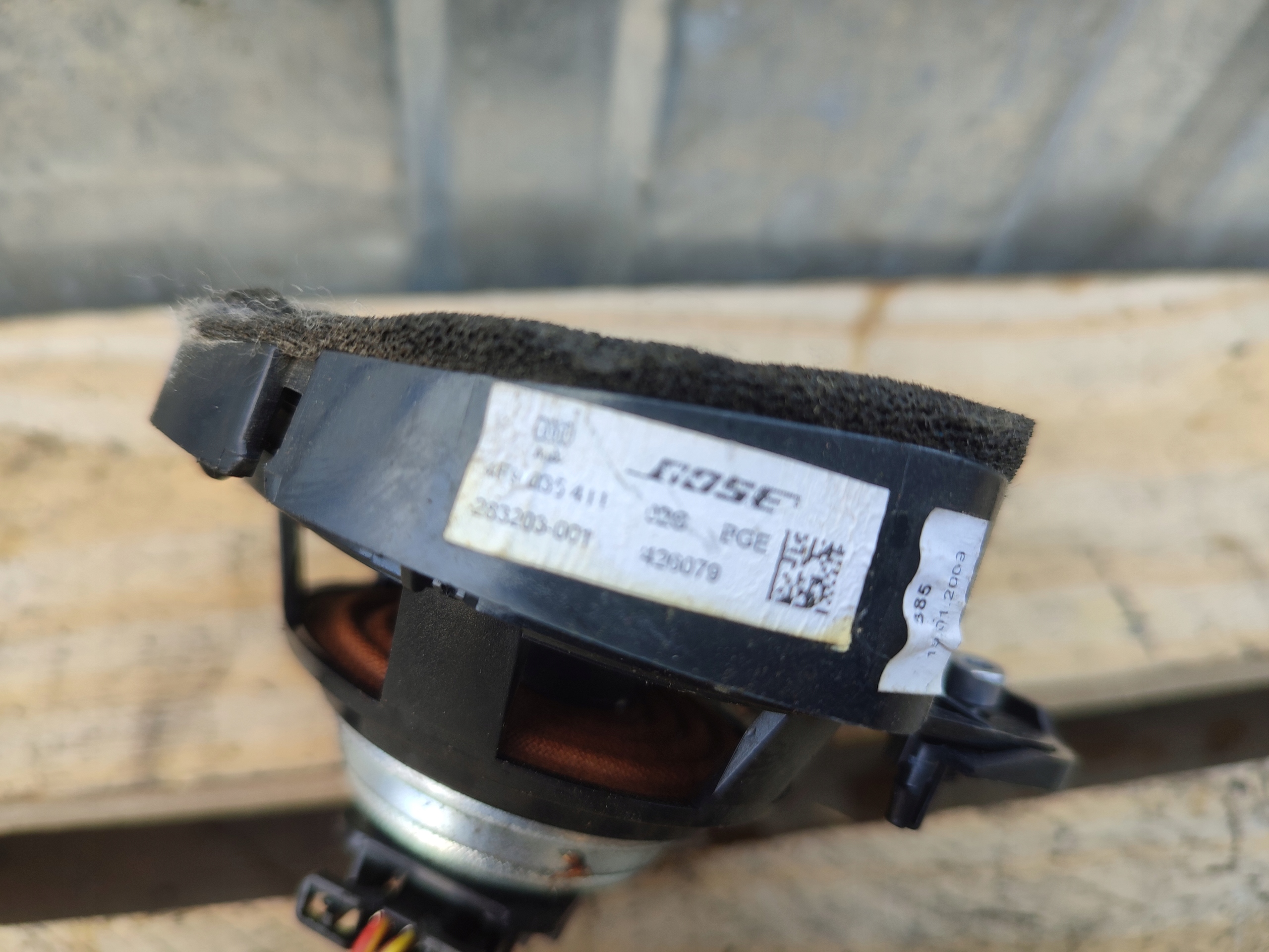 speaker BOSE door rear part AUDI A6 C6 4F9035411