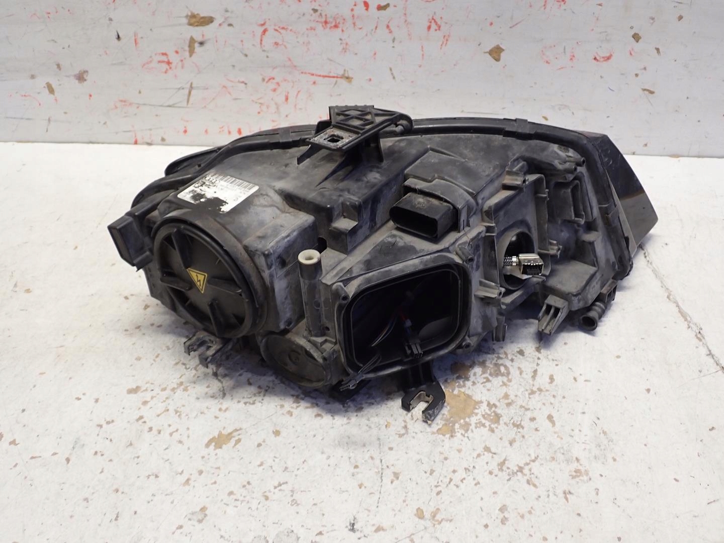 light front front left AUDI A4 B8 2008-2012 BI-XENON 8K0941003P