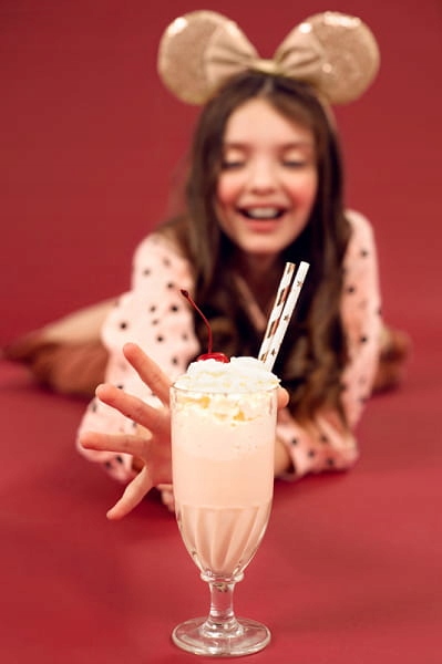 Słomki papierowe Rose Gold różowe złoto 10 szt Materiał papier