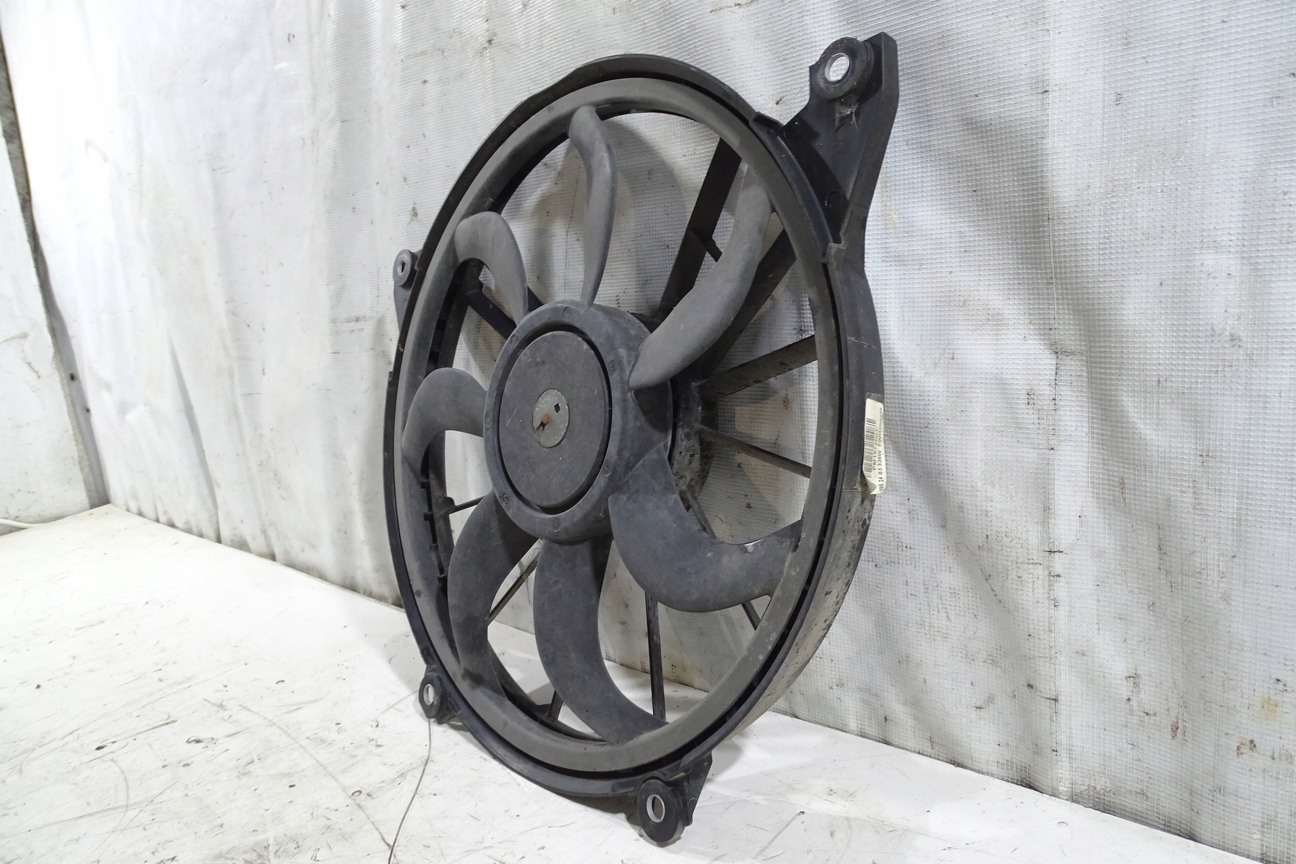 JOURNEY FREEMONT WENTYLATOR CHŁODNICY WIATRAK Typ samochodu 4x4/SUV Samochody osobowe