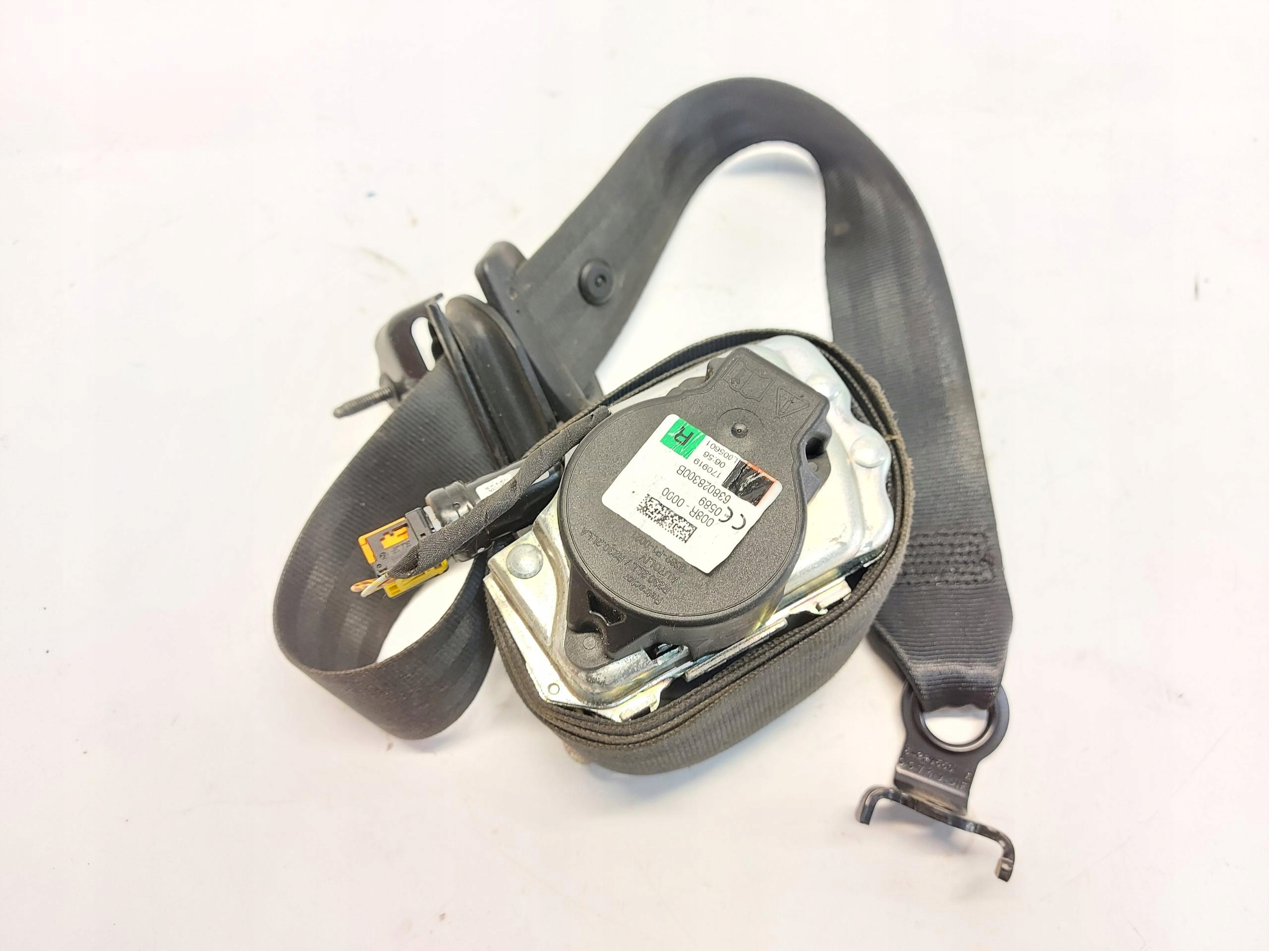 VOLVO XC40 D3 tension belt safety front right