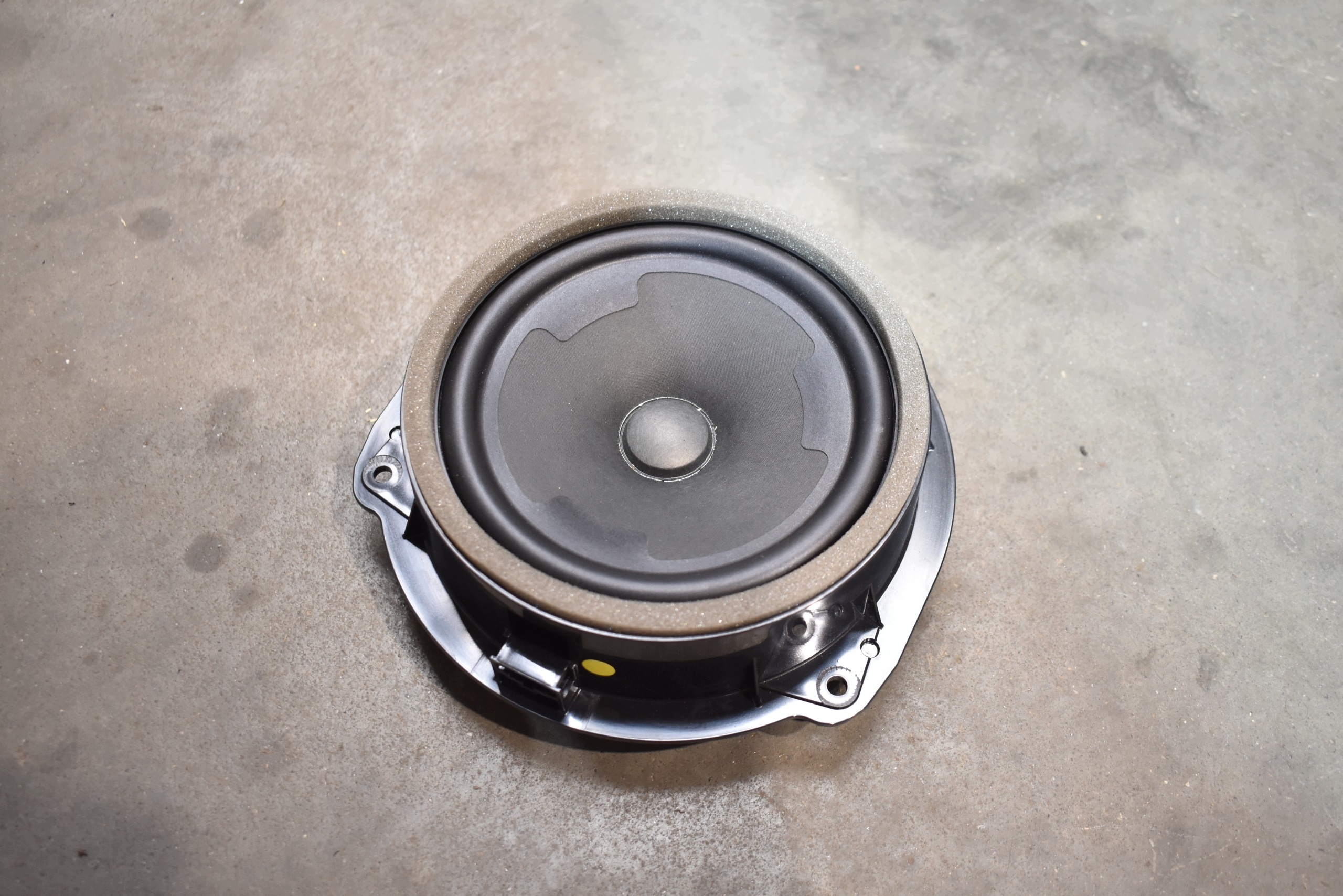IDEALNY speaker door AUDI A5 B10 1