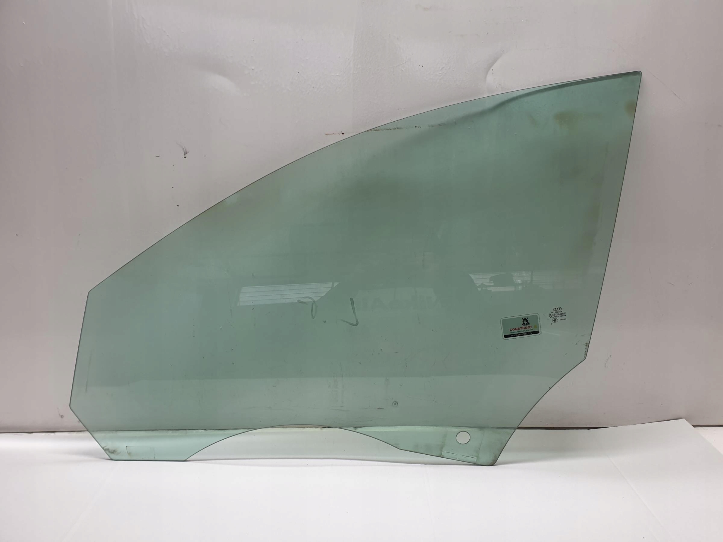 SZYBA LEWA PRZÓD AUDI A5 B8 5D