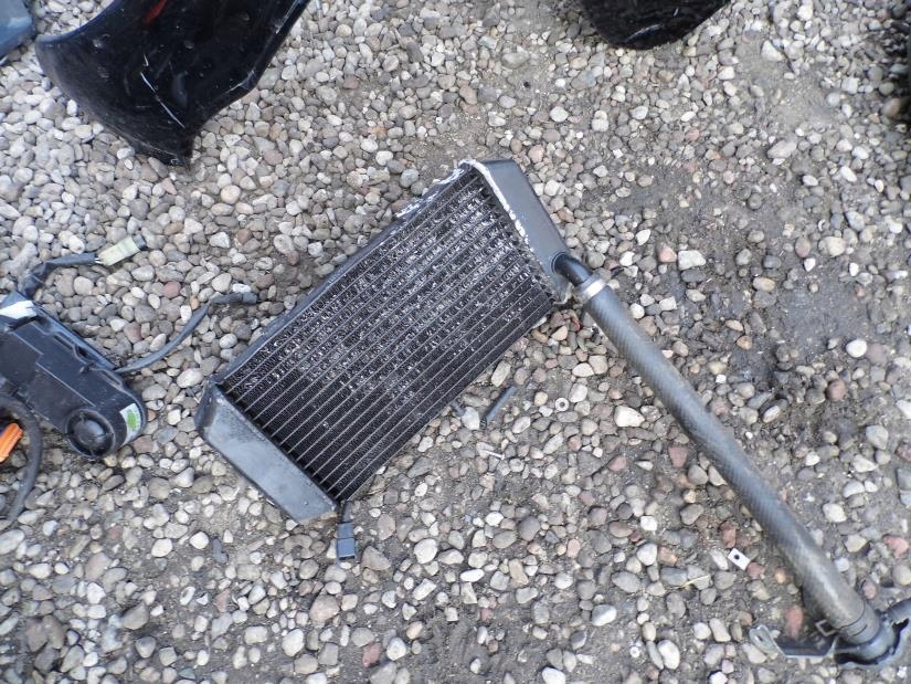 YAMAHA MAJESTY 400 03-08 ABS CHŁODNICA+WIATRAK