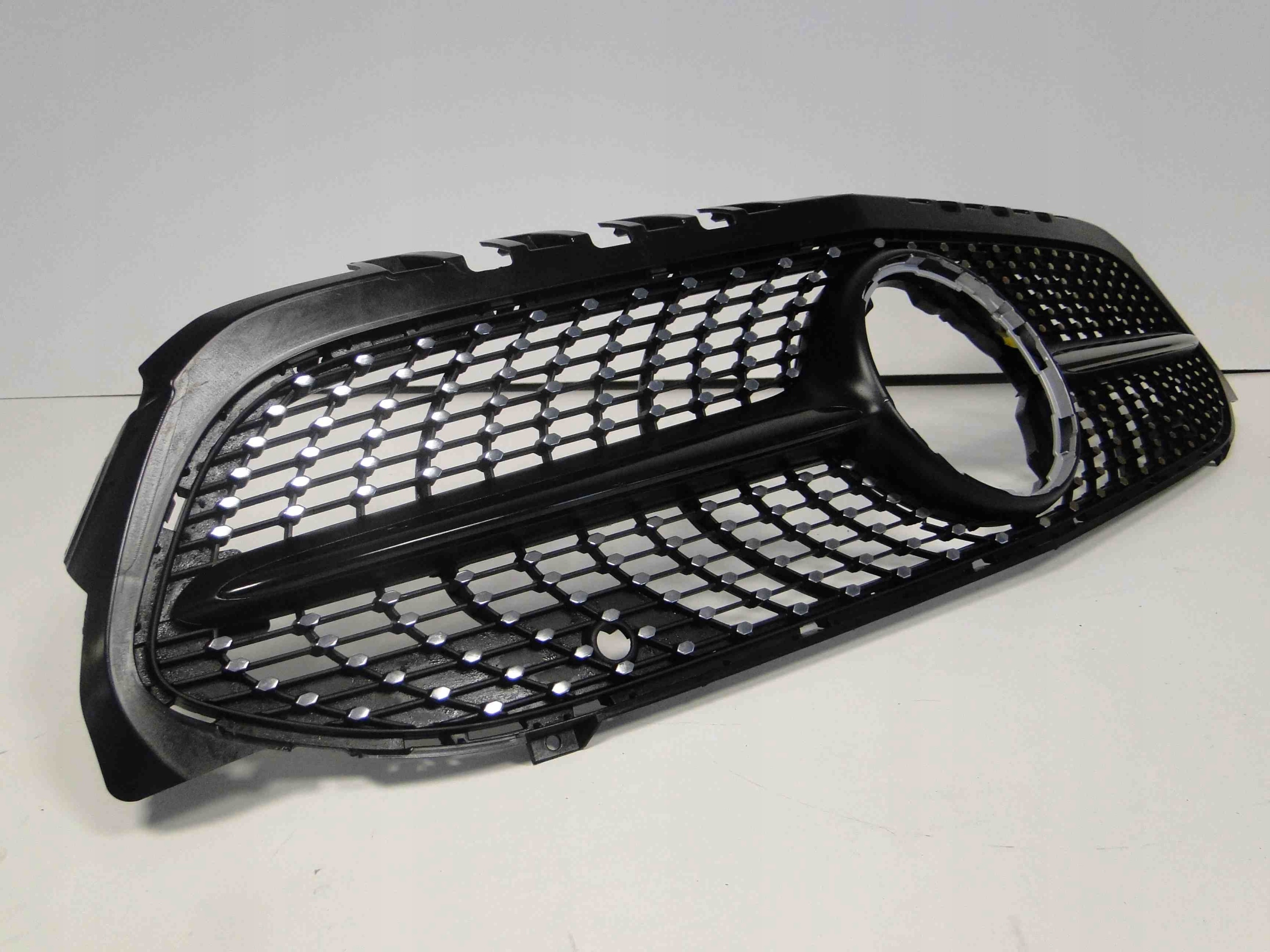 MERCEDES A KLASA W177 177 GRILL ATRAPA DIAMENT EAN (GTIN) 5905232012089