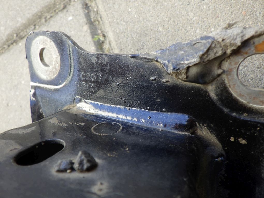SKODA OCTAVIA III 3 5E5 sedan HB 12- bumper support rear