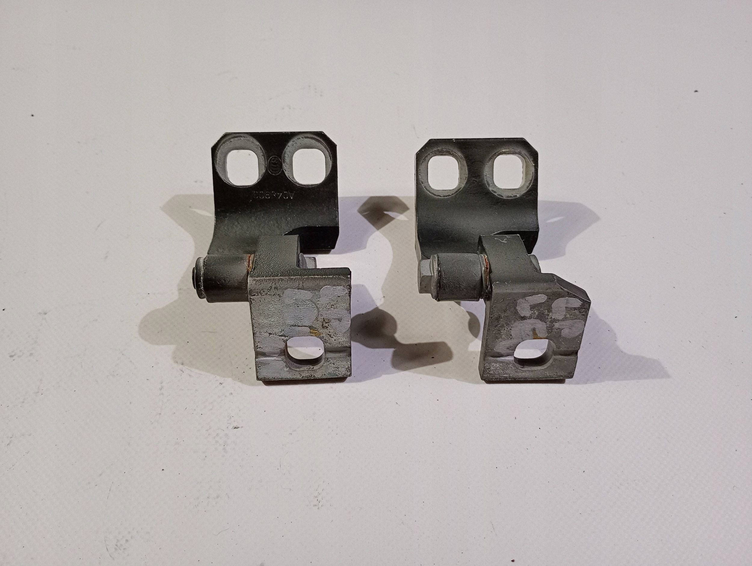 hinge hinges door left front front left Maserati Levante 2017