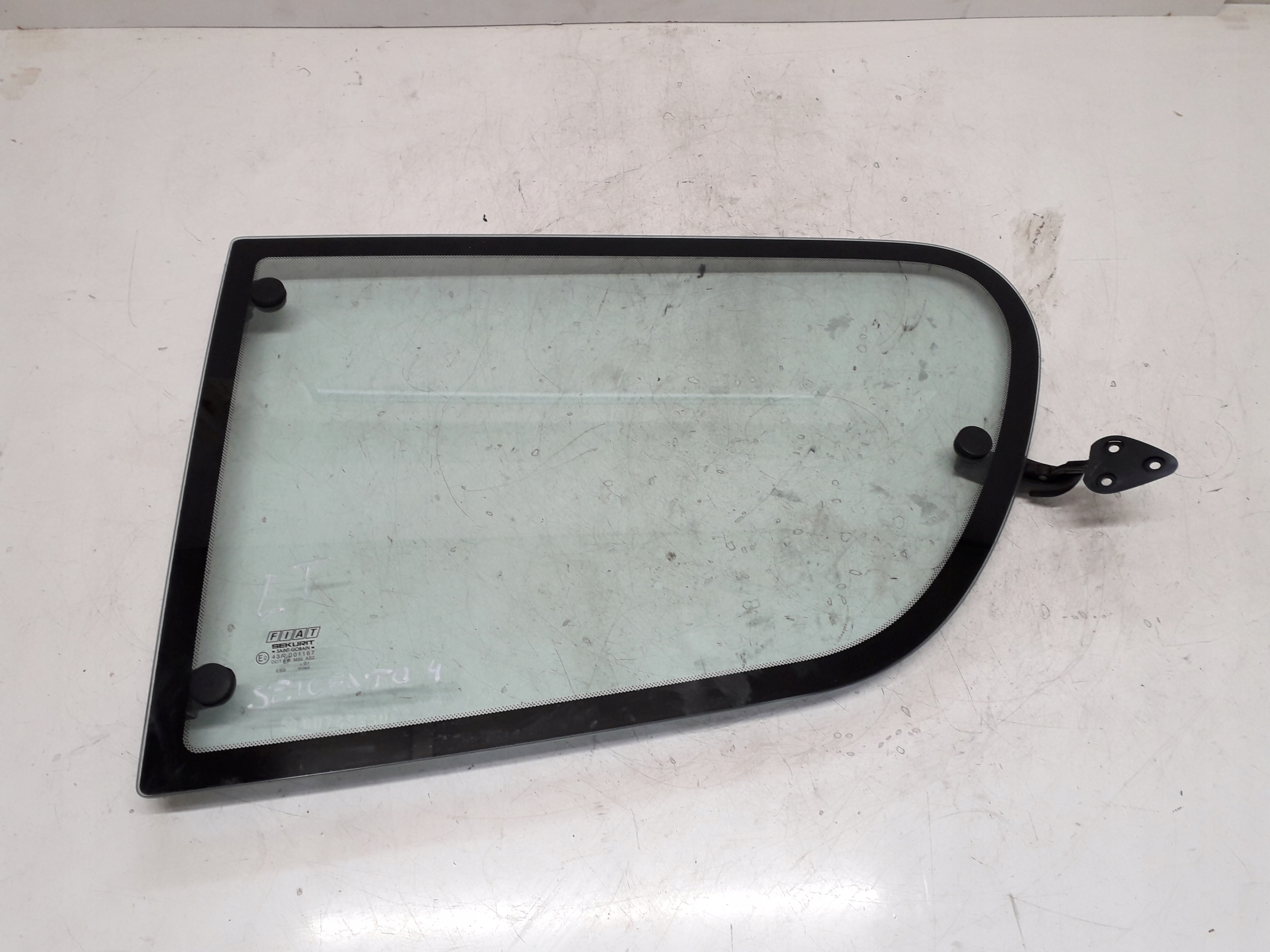 FIAT SEICENTO 97-10 SZYBA KAROSERYJNA LEWA TYLNA TYŁ