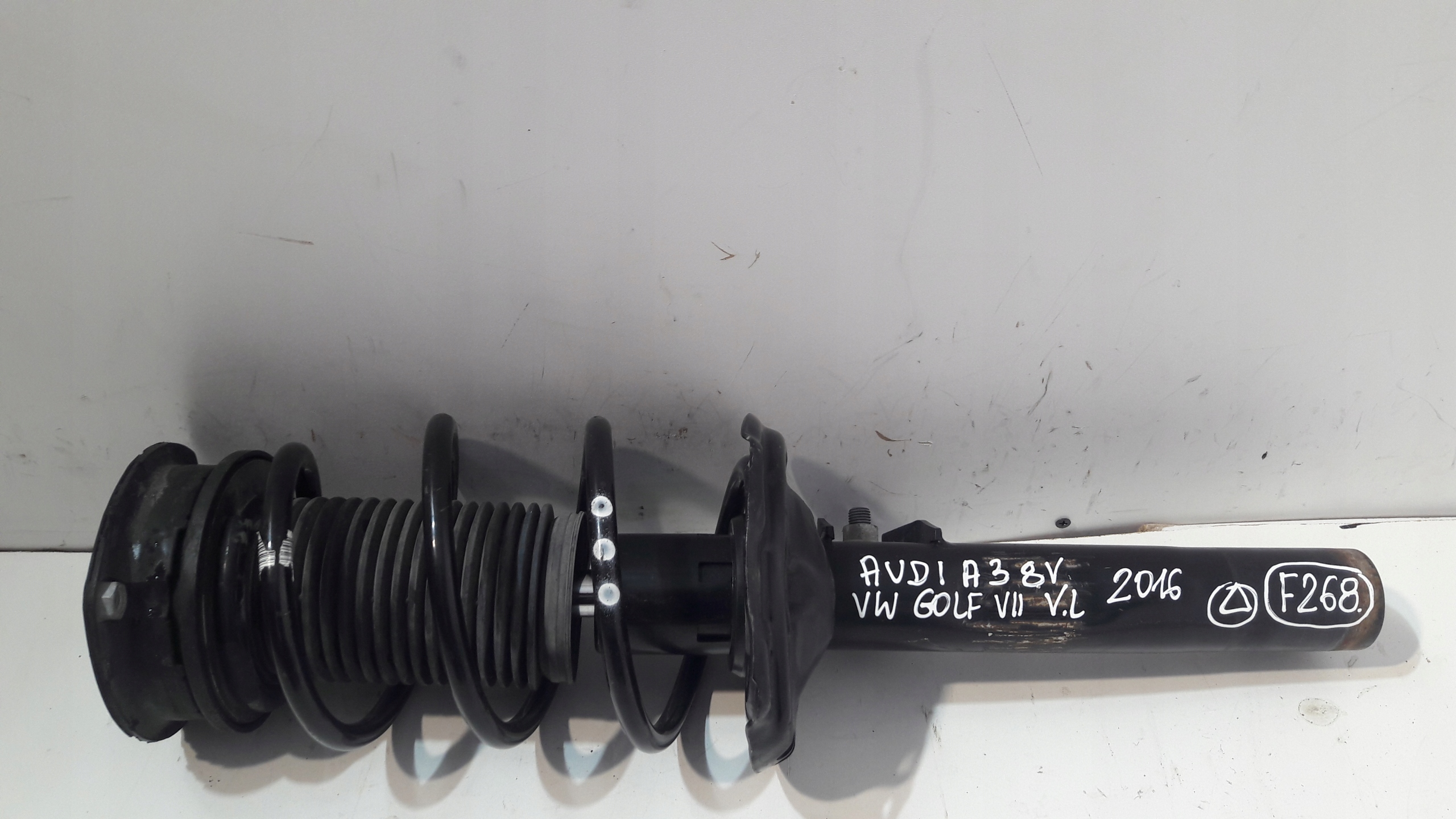 AUDI A3 8V VW GOLF VII 2016 shock absorber left front McPherson