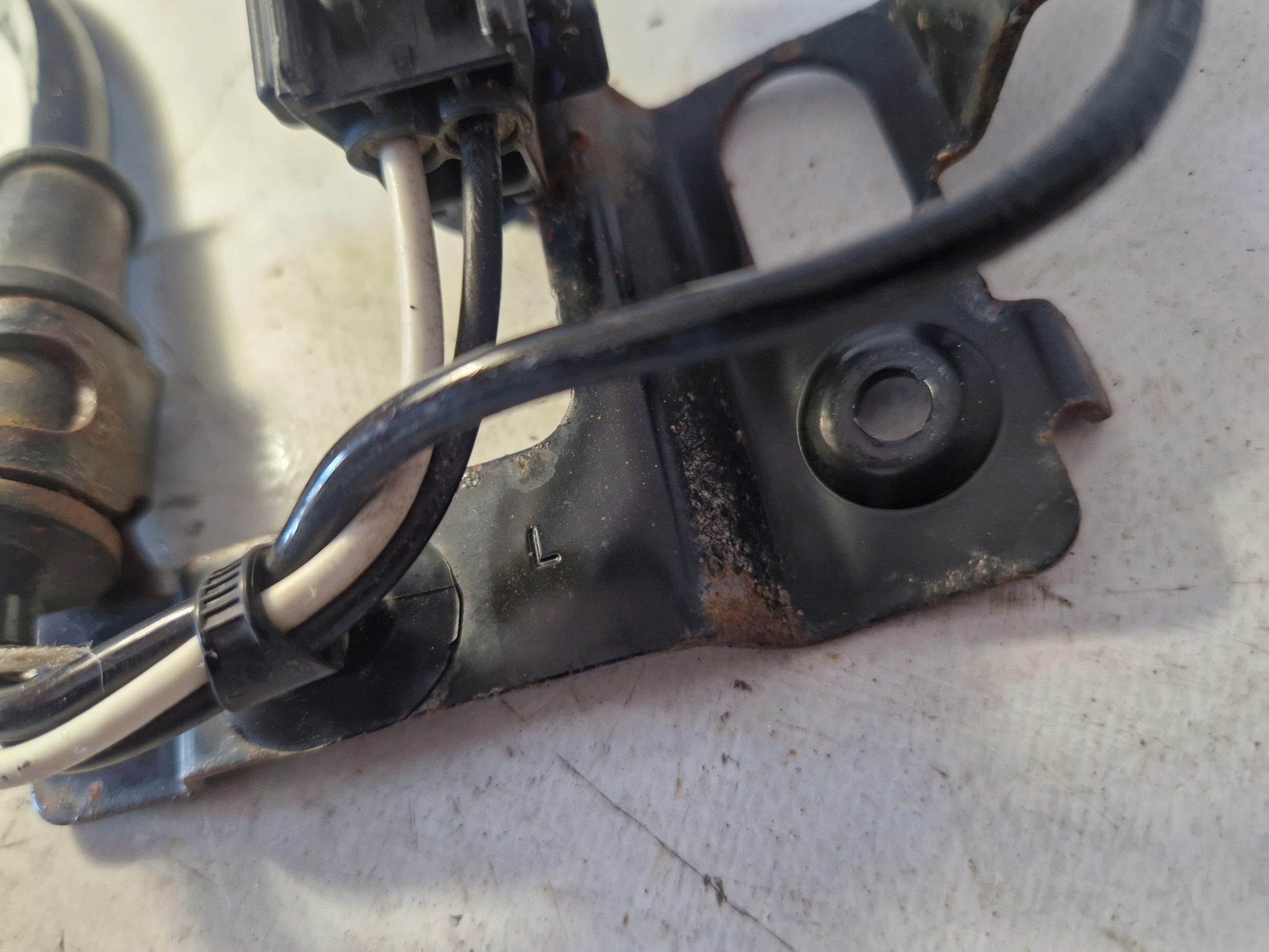 FORD EXPLORER VI MK6 2020-sensor ABS wiring of a caliper rear part rear left