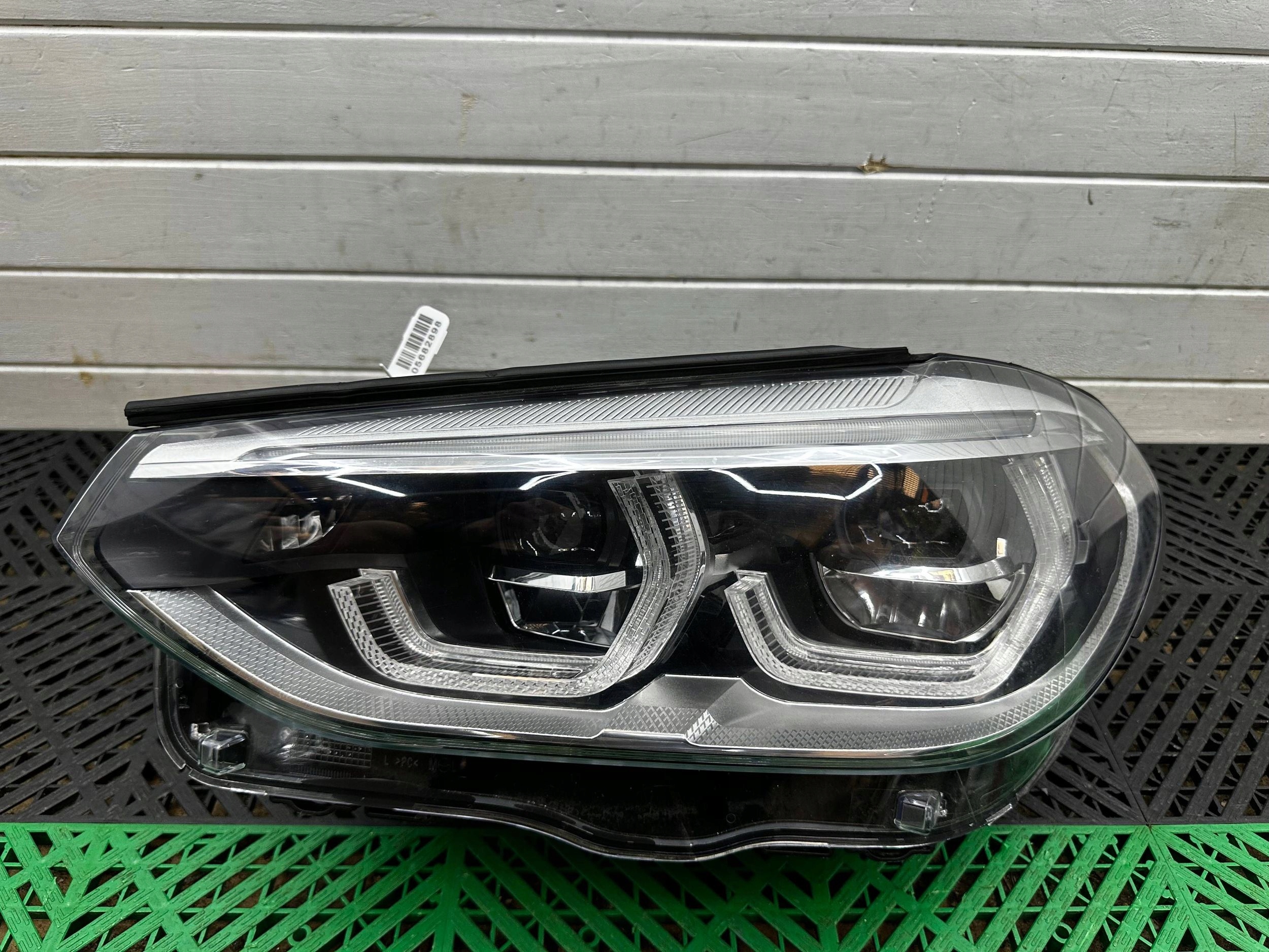 light front side left BMW X3 G01 ADAPTIV LED complete 8739653