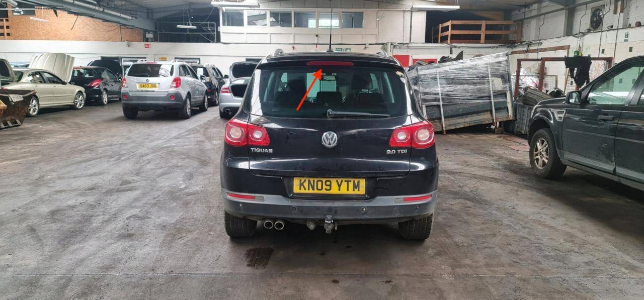 light third brake light Volkswagen Tiguan 2009 1K6945097B