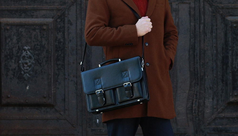 SKÓRZANA AKTÓWKA TECZKA LISTONOSZKA SOLOME BOSTON Marka Solome