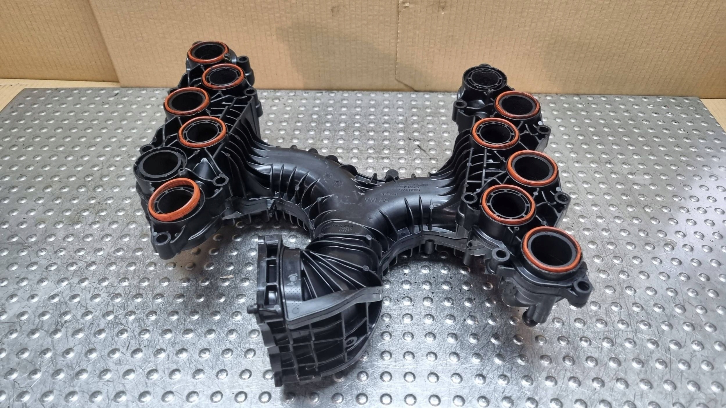 intake manifold 059129711DM VW TOUAREG II AUDI A6 C7 A4 B9 A5 F5 3.0 TDI DDX