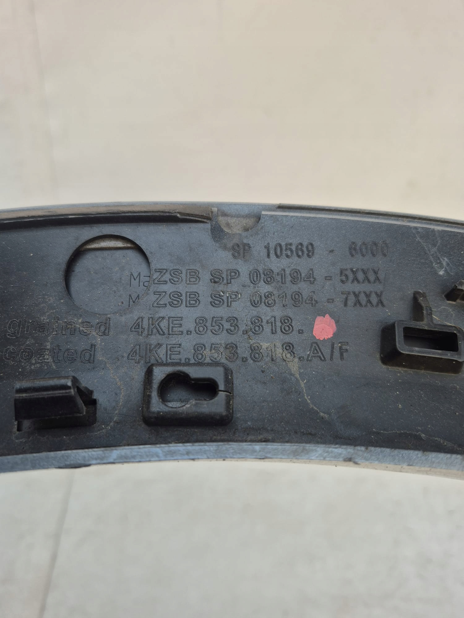 AUDI Q8 E-TRON 18-25 moulding cap right rear part rear 4KE853818