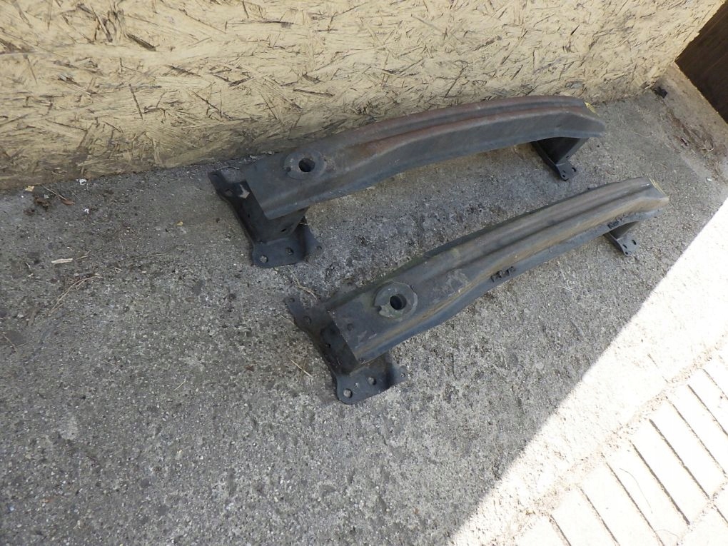VW TOURAN and 1T0 bumper support front