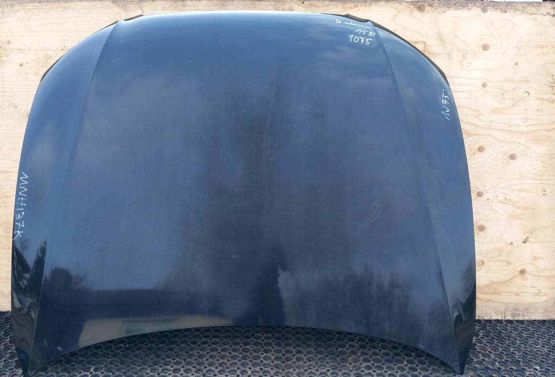 AUDI A5t КАПОТ Ly9b