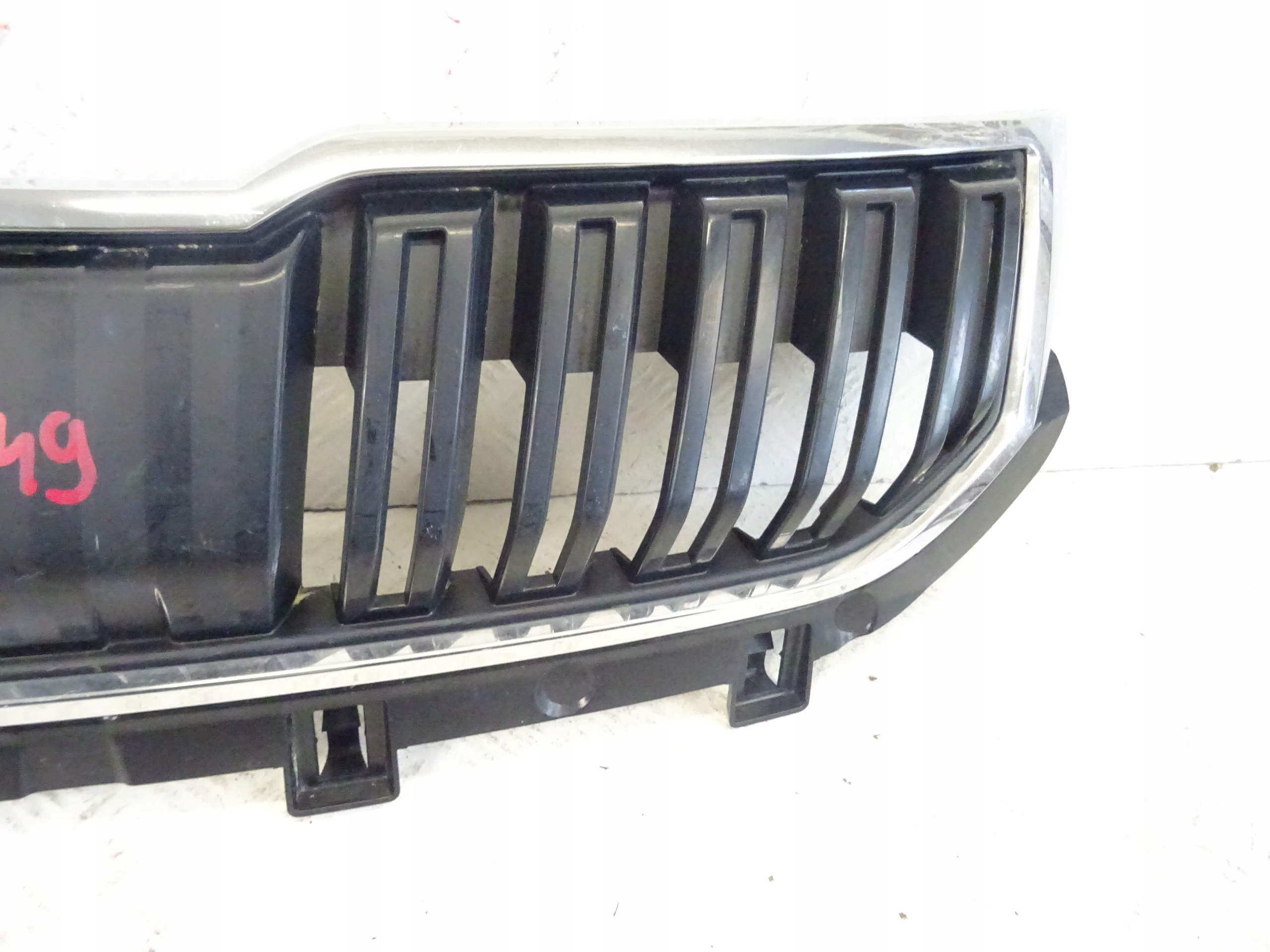 grille front front grill SKODA KAROQ 57A853653B