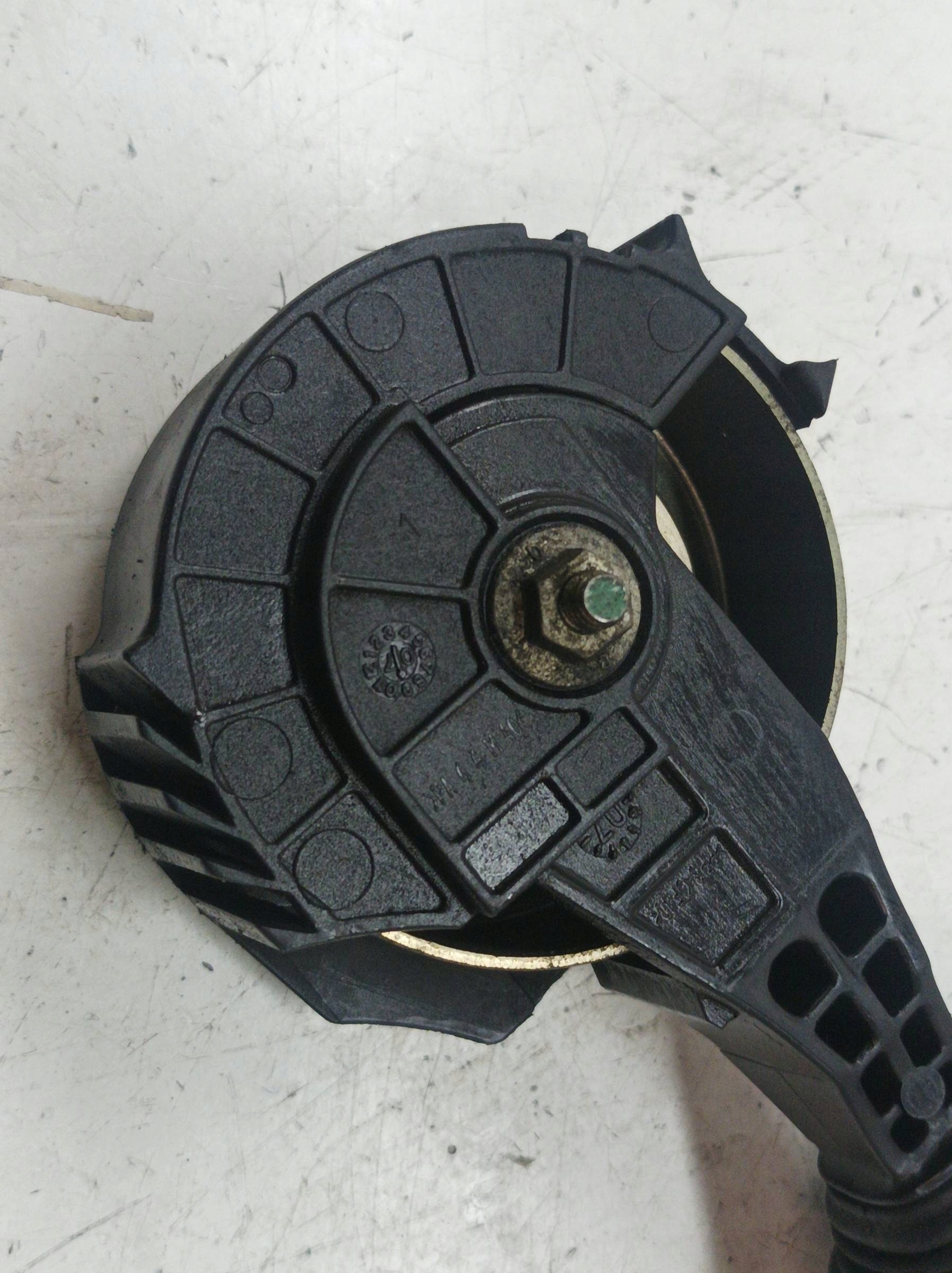 španovákem V754884880 07 1.6 VTI Peugeot 207 a (2006-2012)