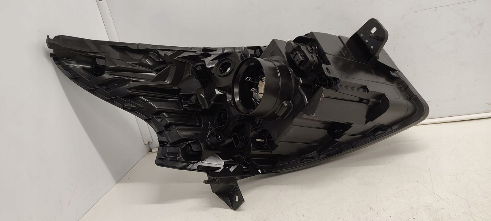 light front front left Renault Trafic III