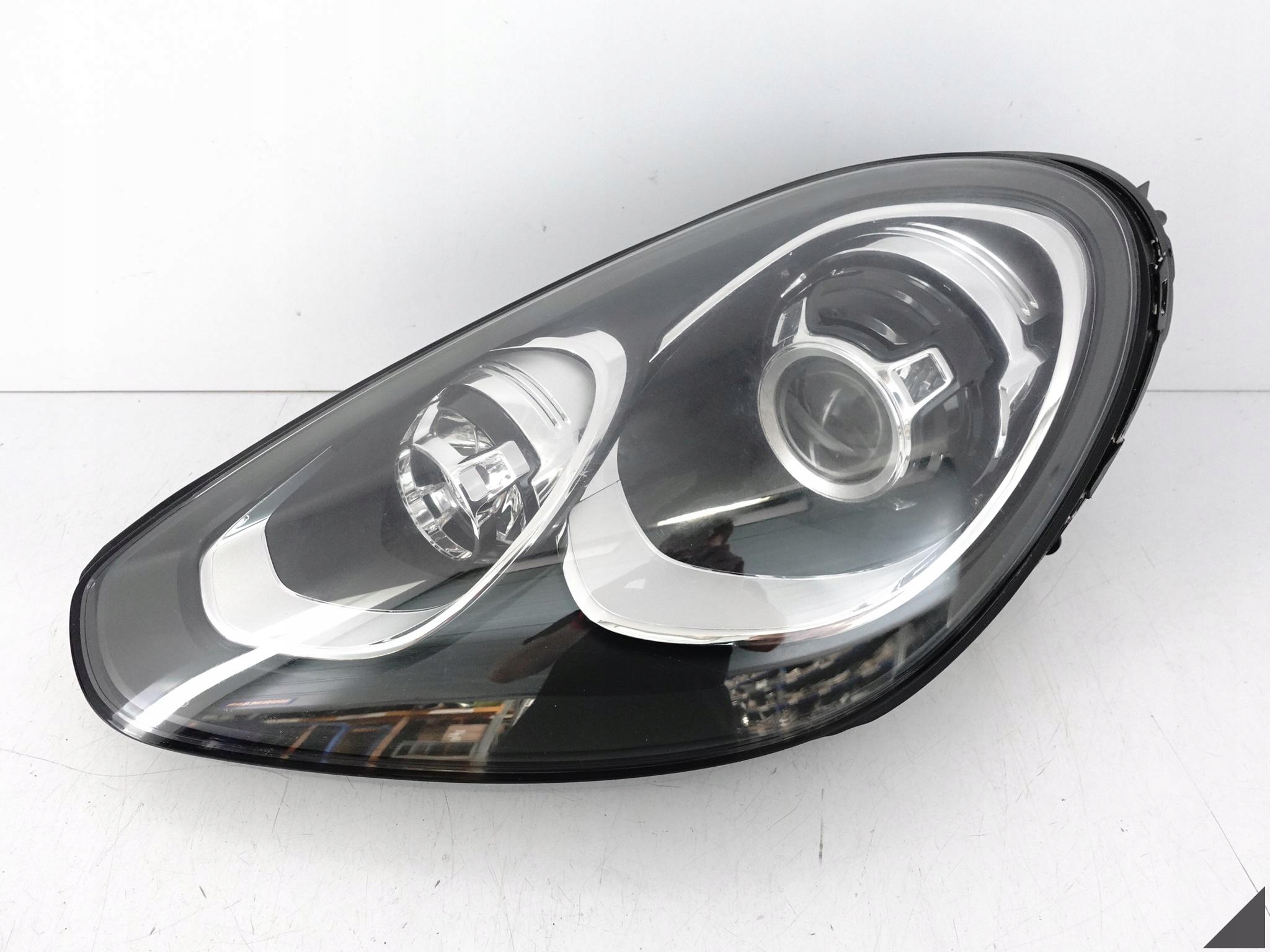 PORSCHE CAYENNE 7P5 LIFT 14-18 light XENON (DS8) + LED left front EUROPA
