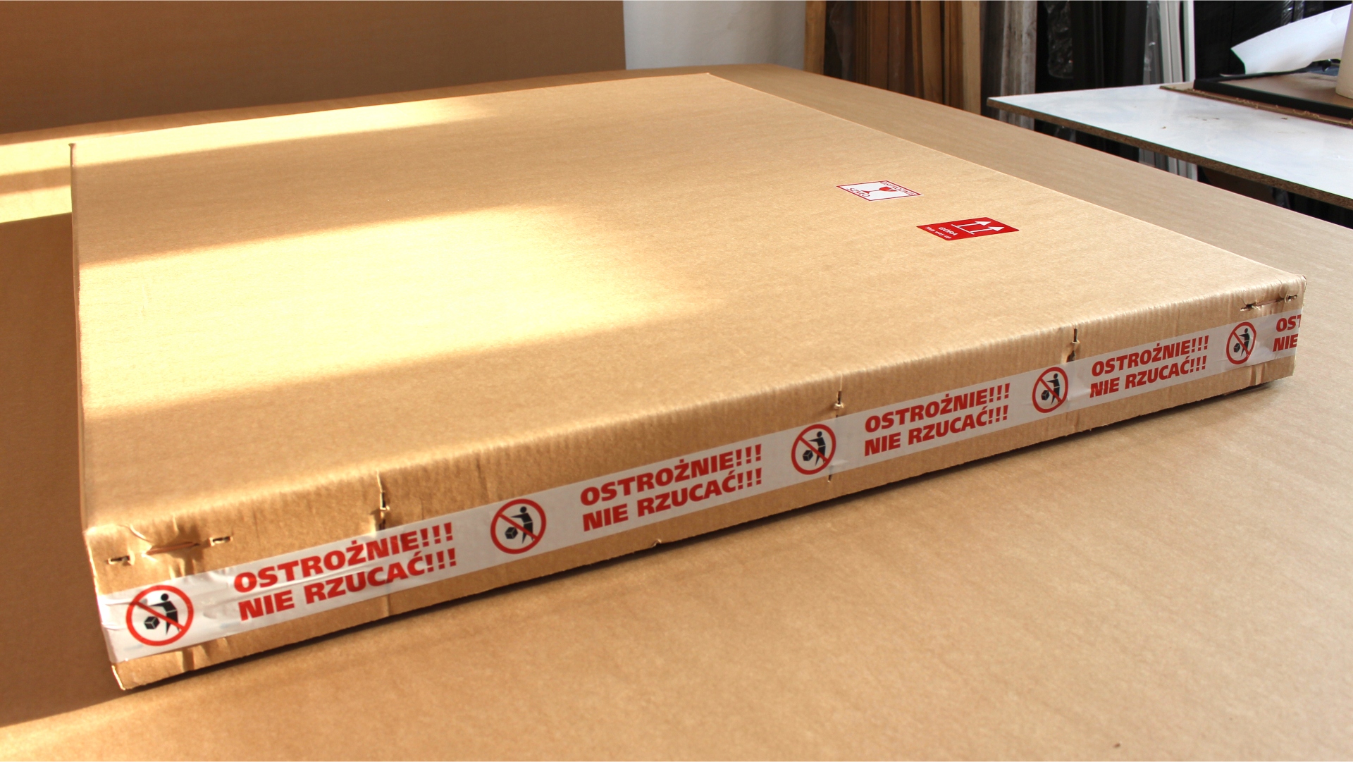 LUSTRO OKRĄGŁE ZE ŚCIĘTYM BOKIEM / PÓŁOKRĄGŁE 70cm Typ lustra ścienne