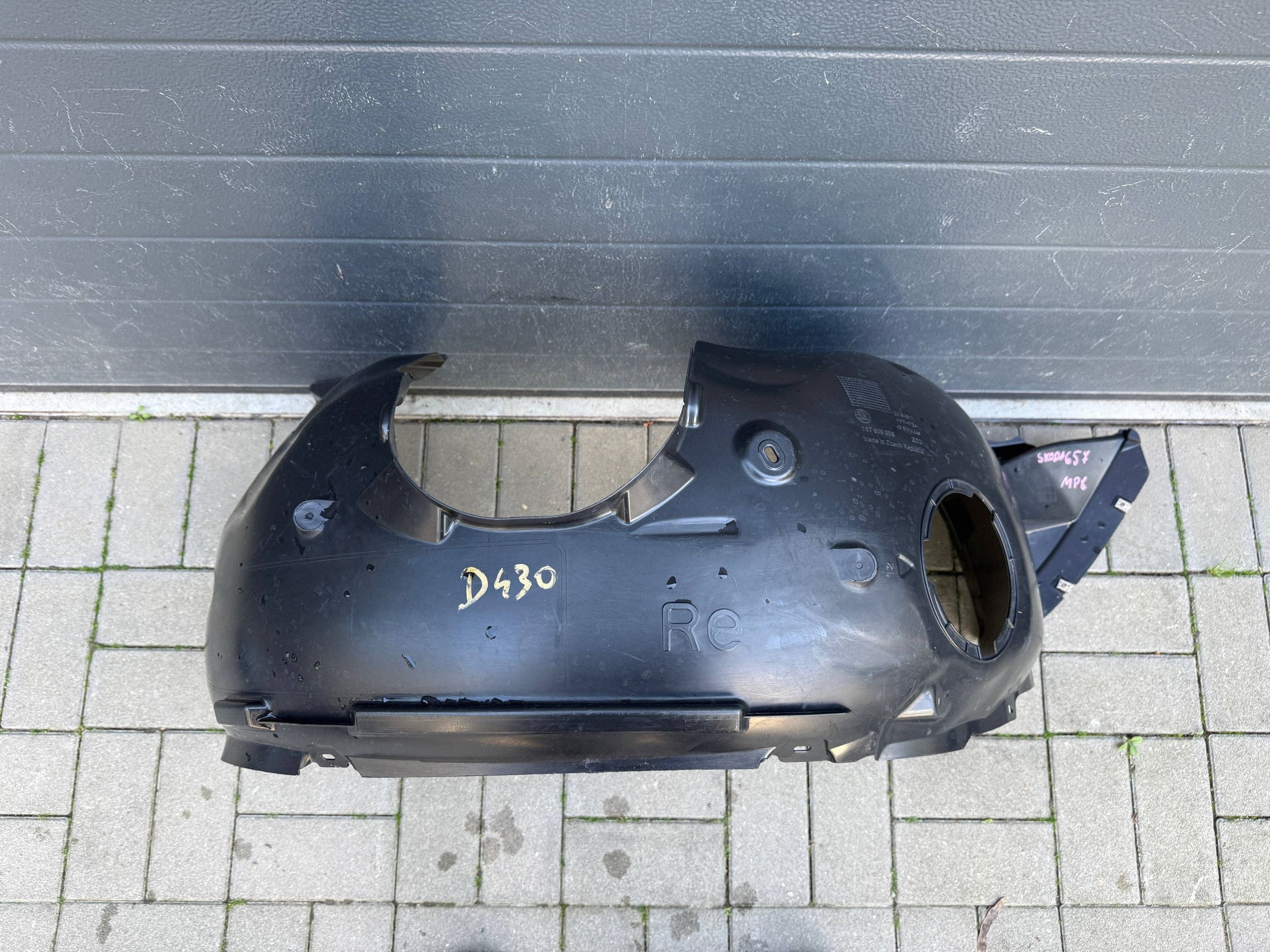 SKODA SCALA 19- mudguard front front right 657809958