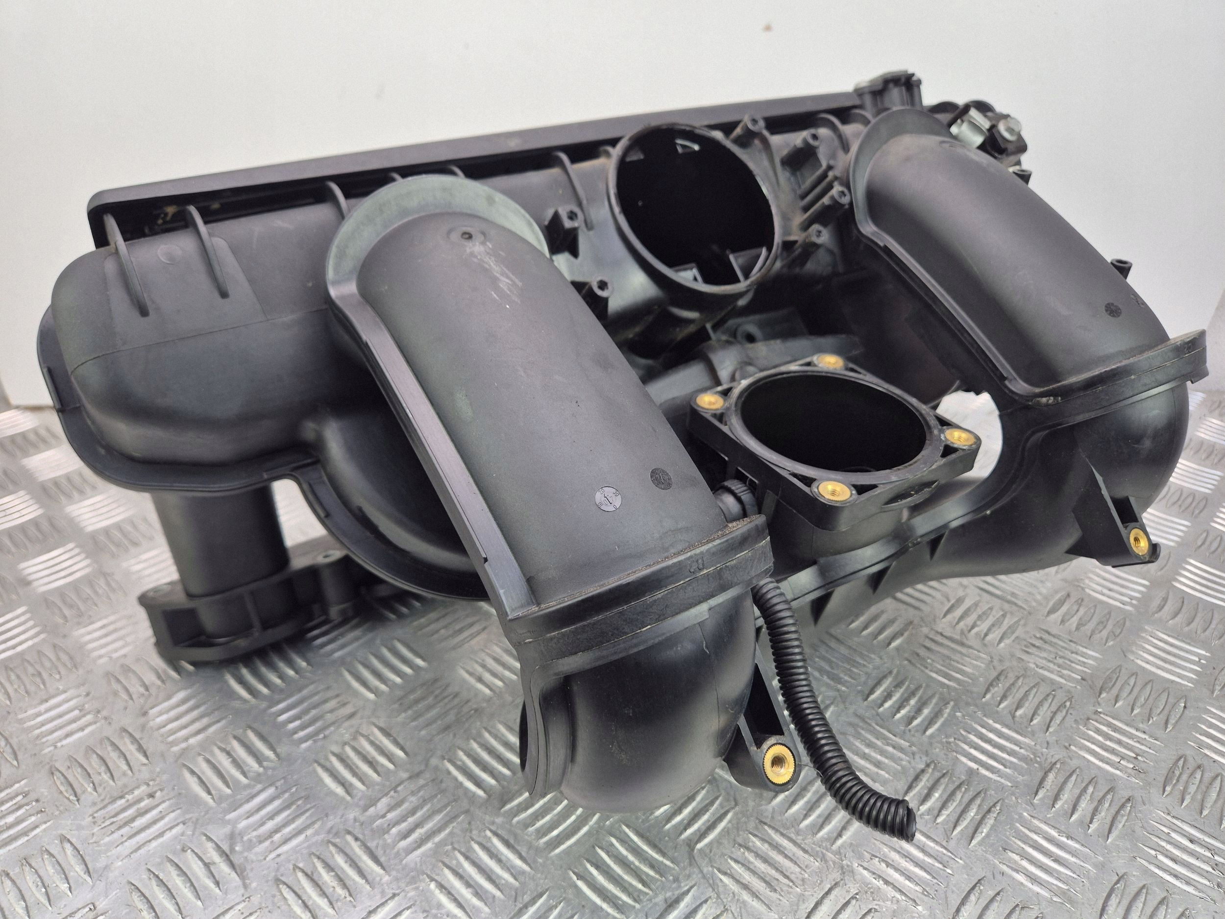 BMW X3 E83 25i intake manifold 754802906 N52B25AF