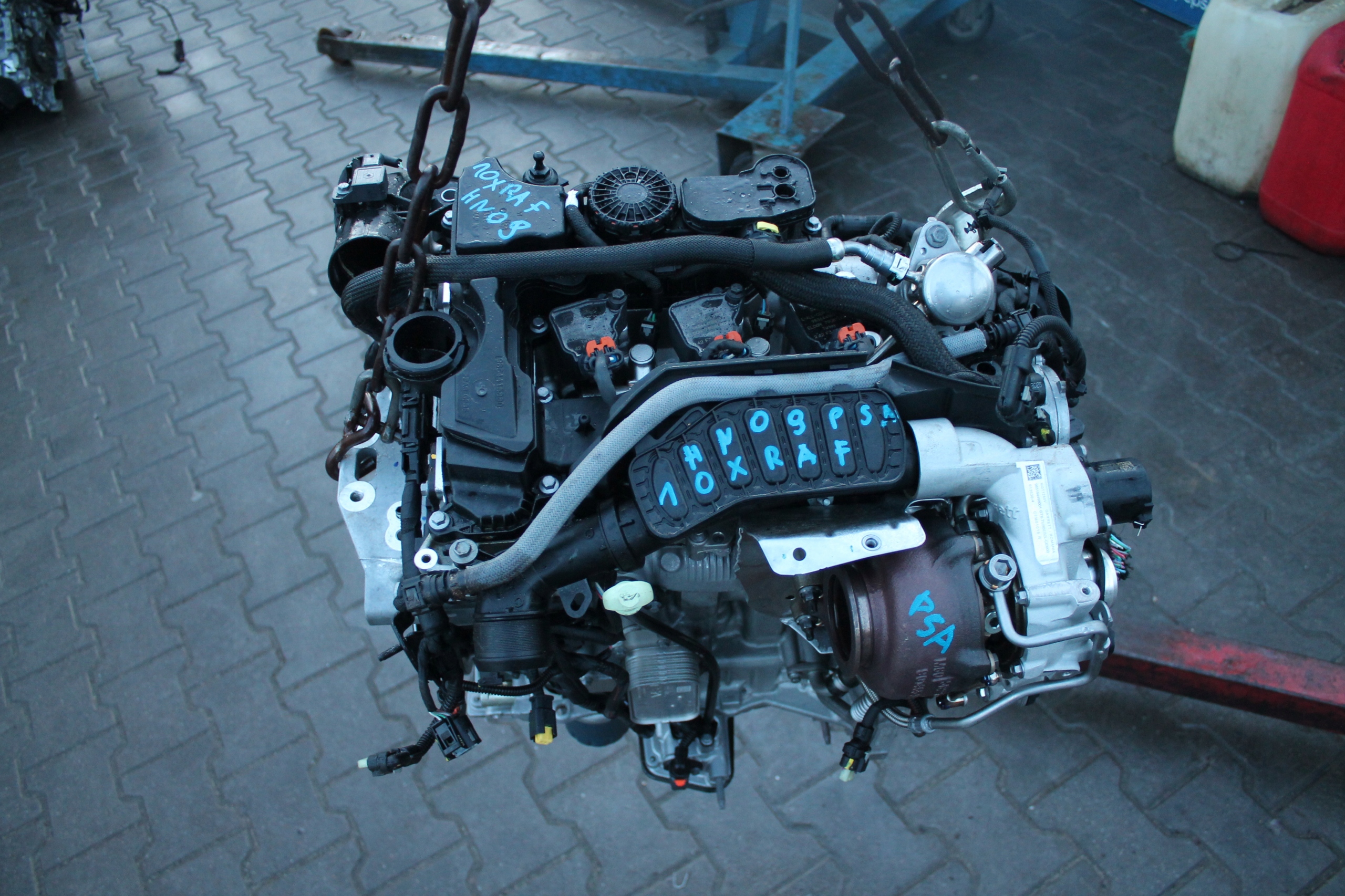 engine complete PEUGEOT 1,2 10XRAF PSA HN09 10TYSKM